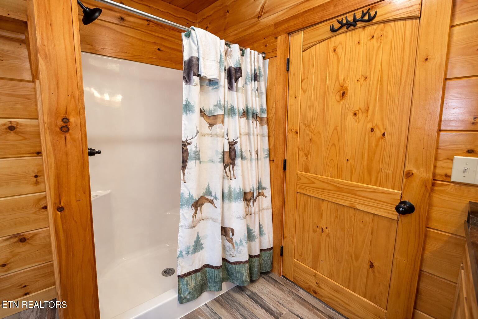 643 Forest Drive Pigeon Forge TN 37863