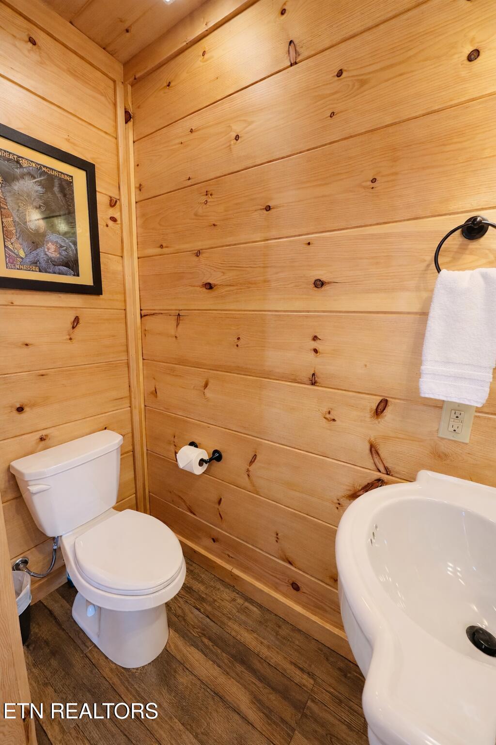 643 Forest Drive Pigeon Forge TN 37863