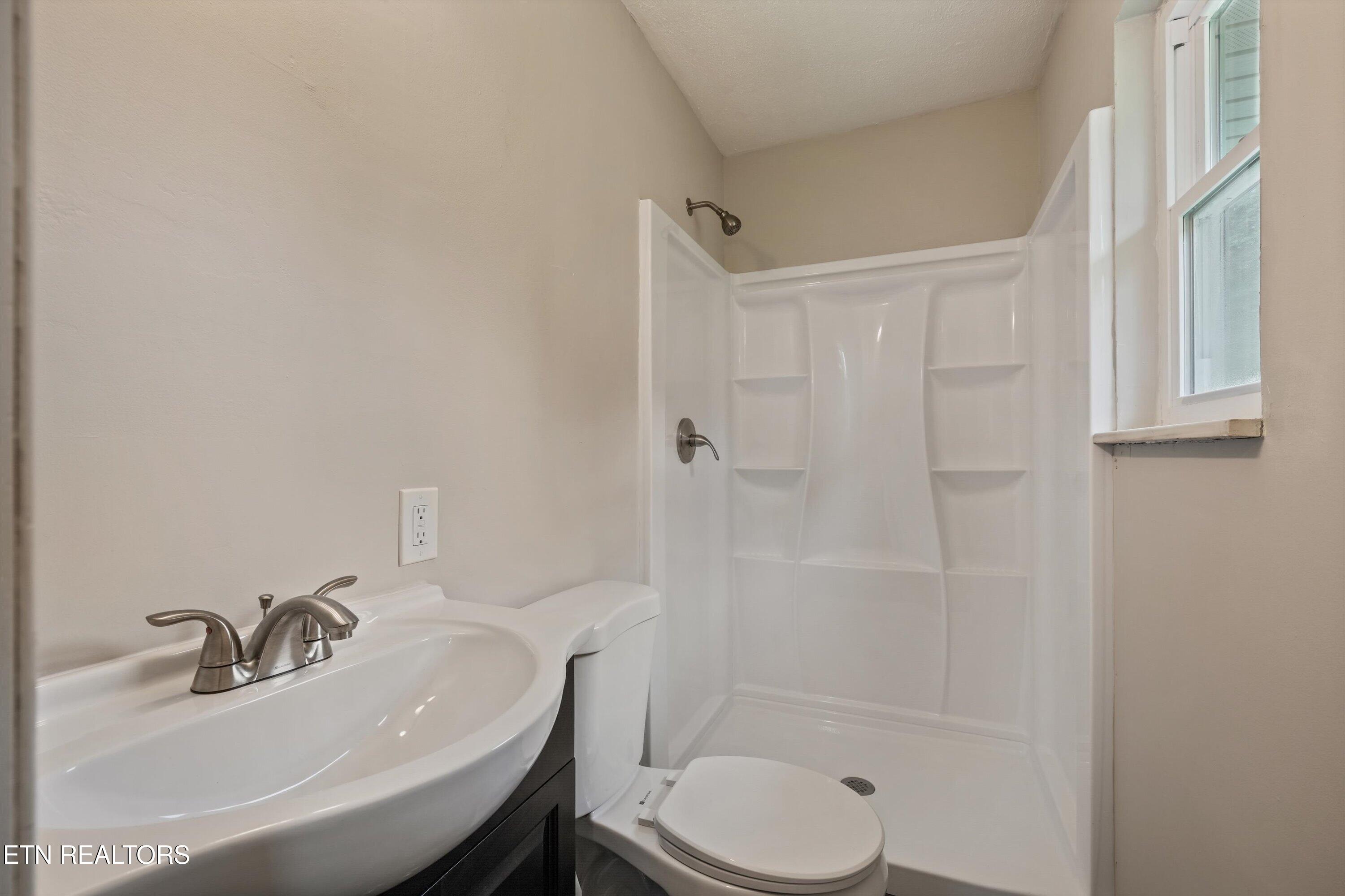 3625 N Fountaincrest Drive Knoxville TN 37918