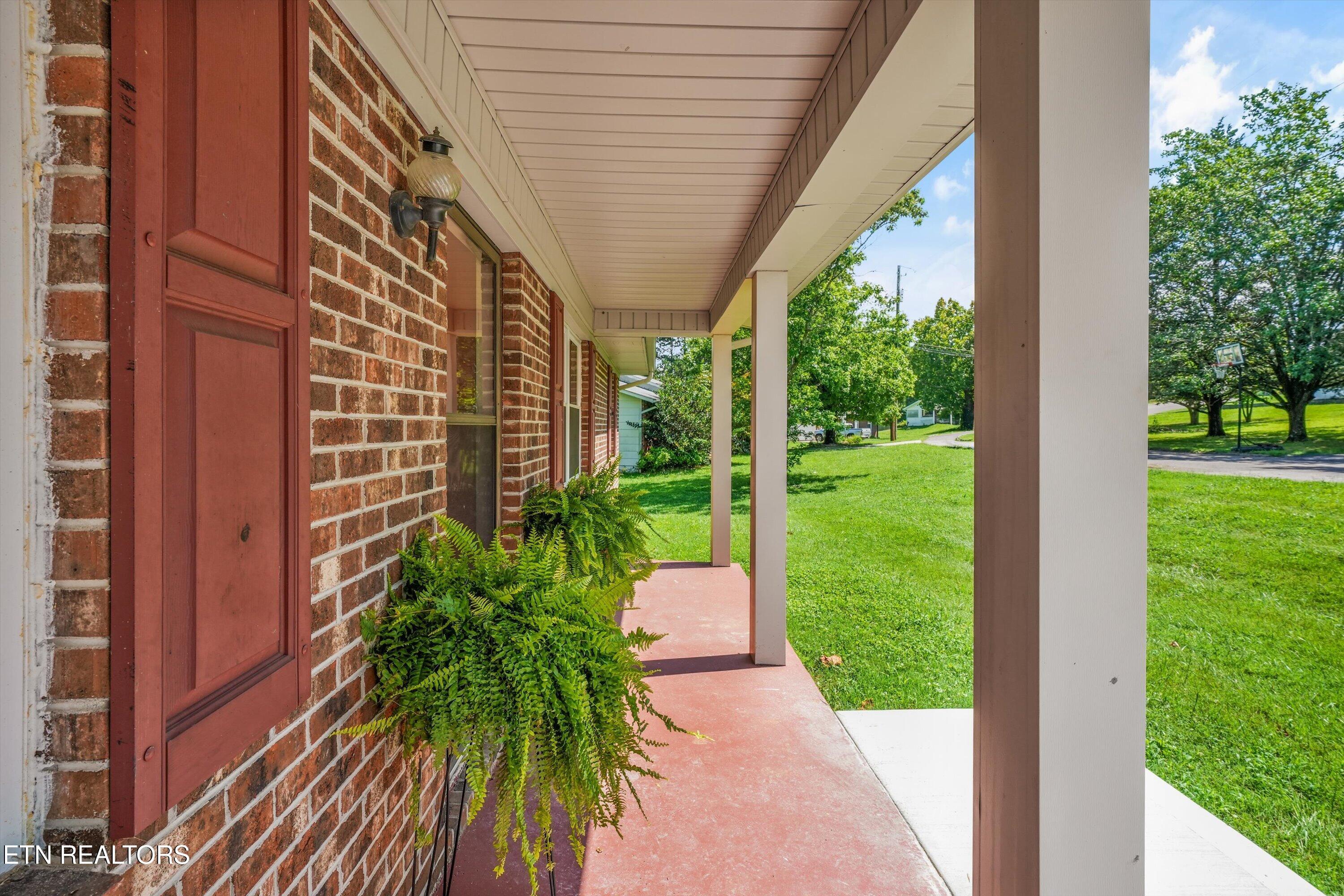 3625 N Fountaincrest Drive Knoxville TN 37918