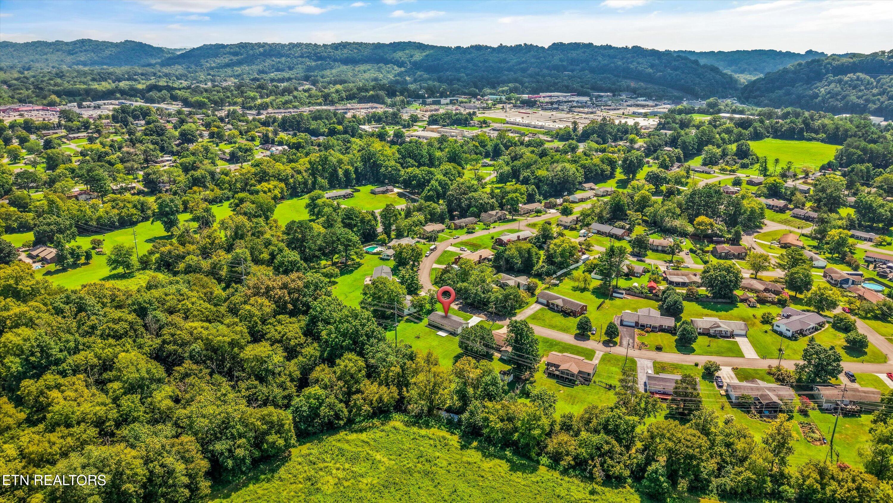 3625 N Fountaincrest Drive Knoxville TN 37918