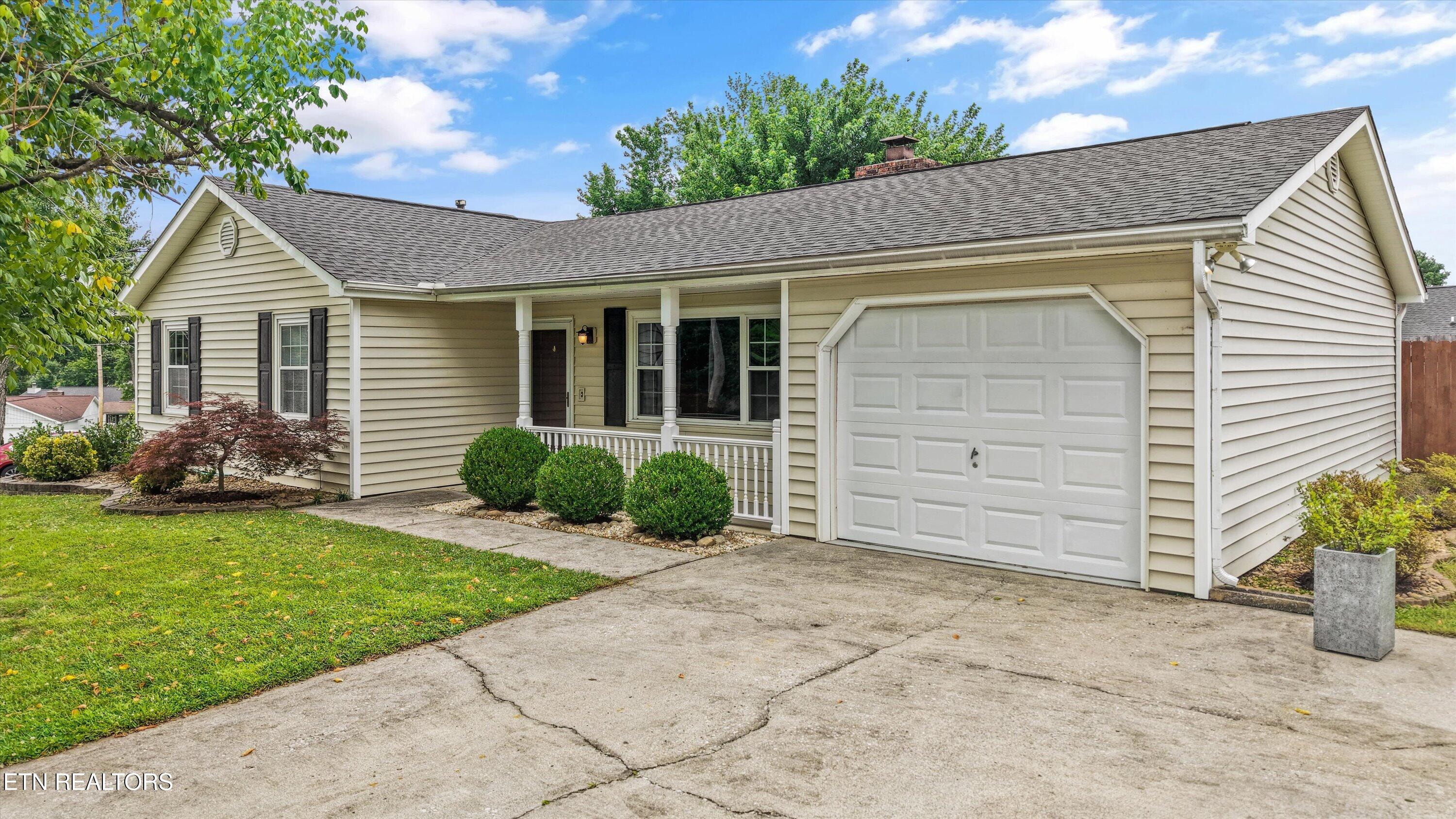 1304 Graycreek Lane Knoxville TN 37923