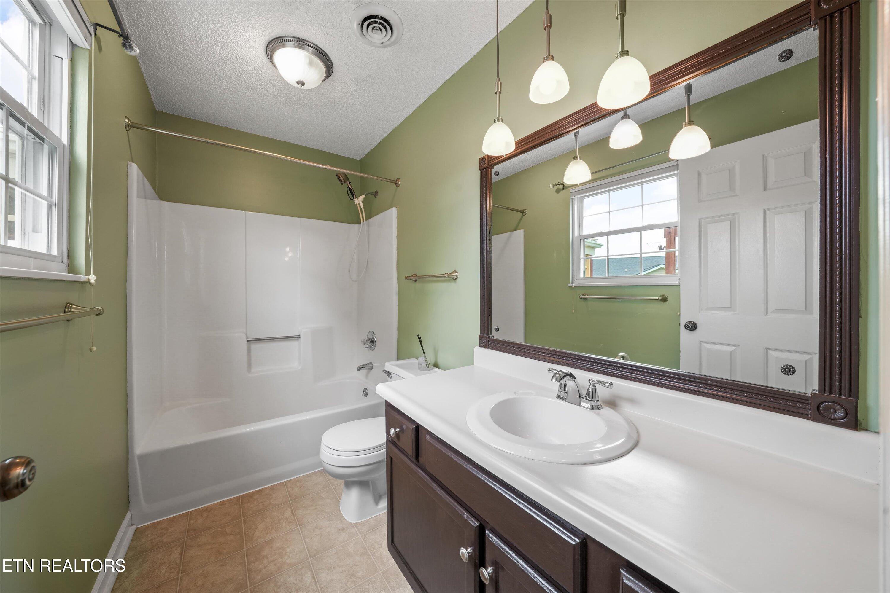 1304 Graycreek Lane Knoxville TN 37923