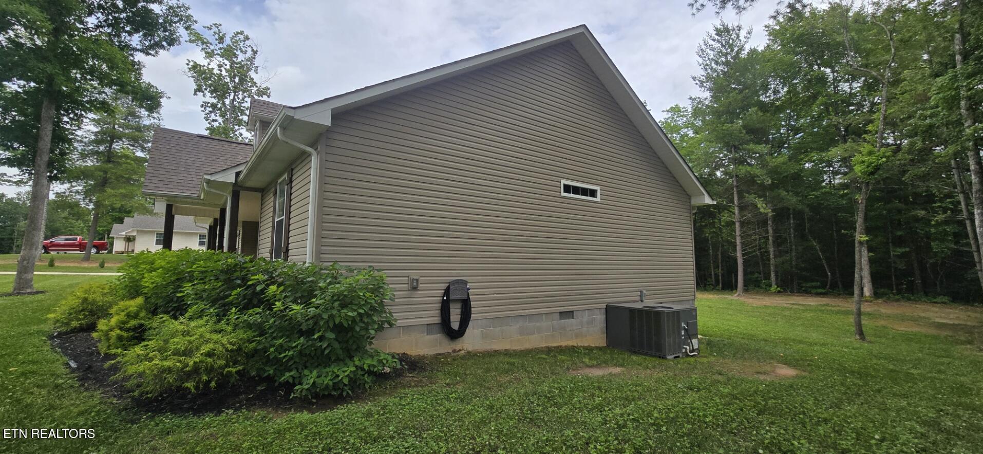1149 Toomey Falls Road Oneida TN 37841