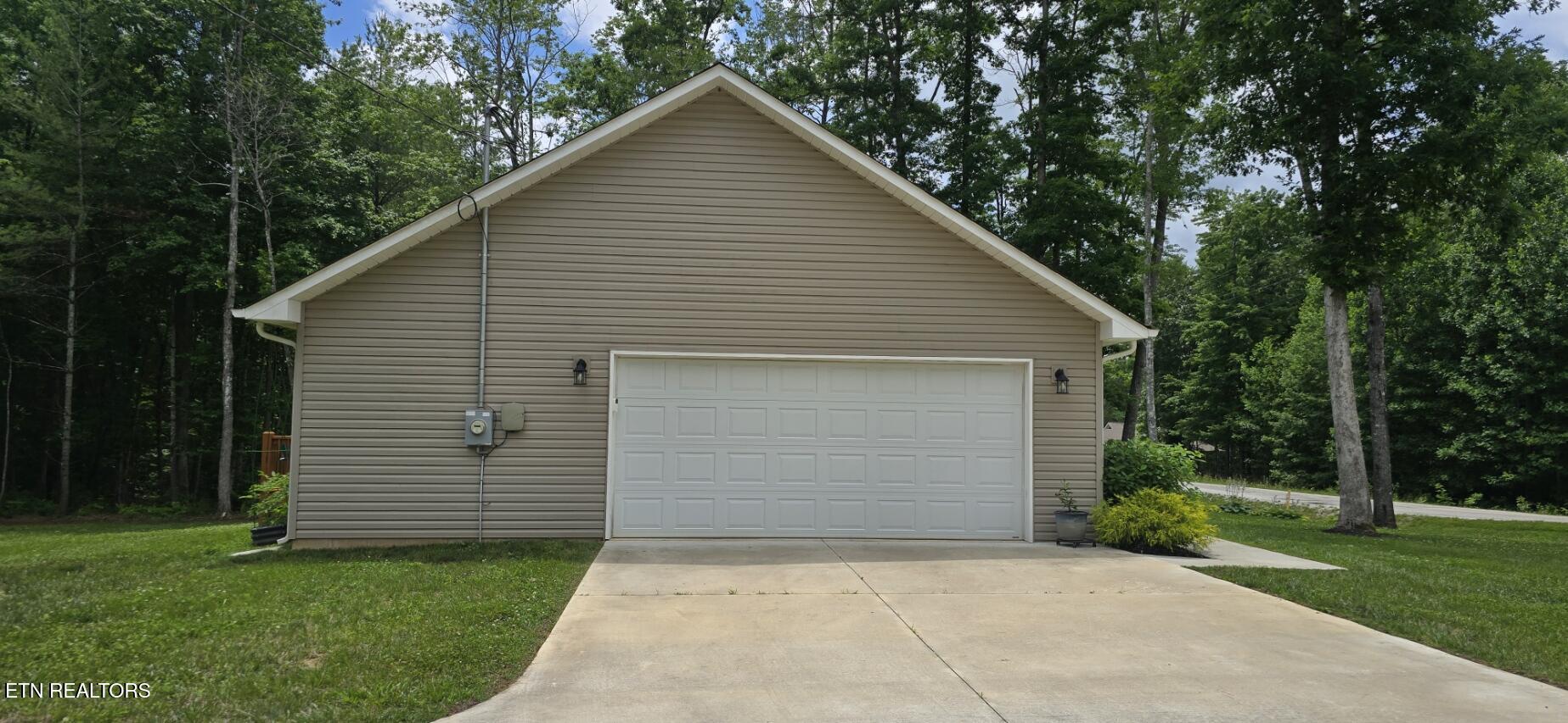 1149 Toomey Falls Road Oneida TN 37841