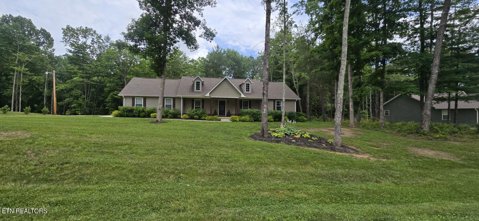 1149 Toomey Falls Road Oneida TN 37841