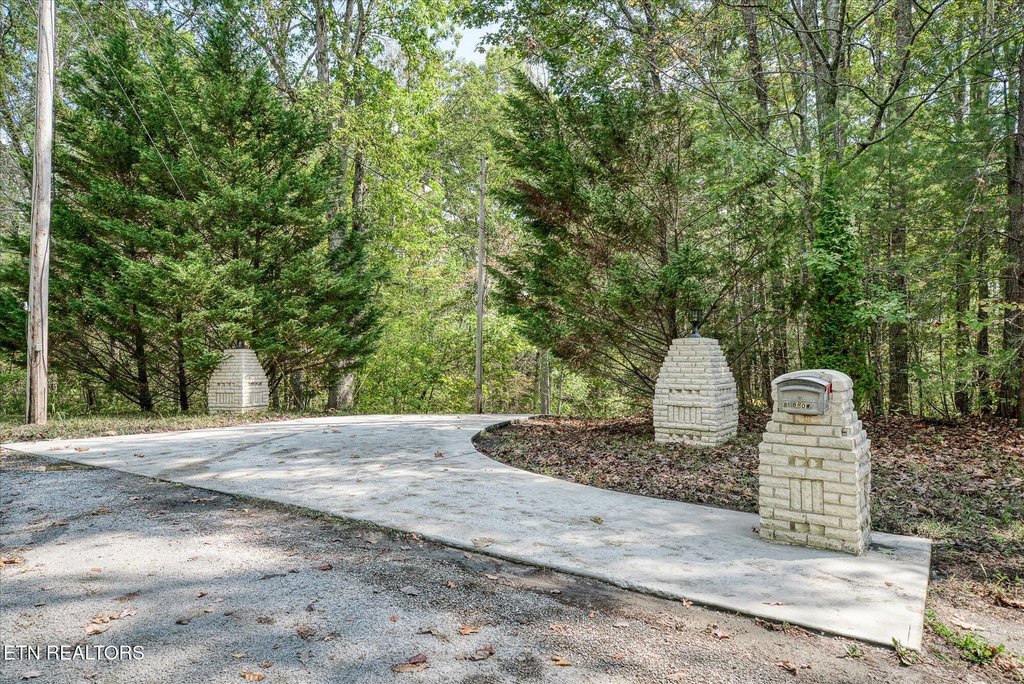 82 Browns Gap Road Crossville TN 38555