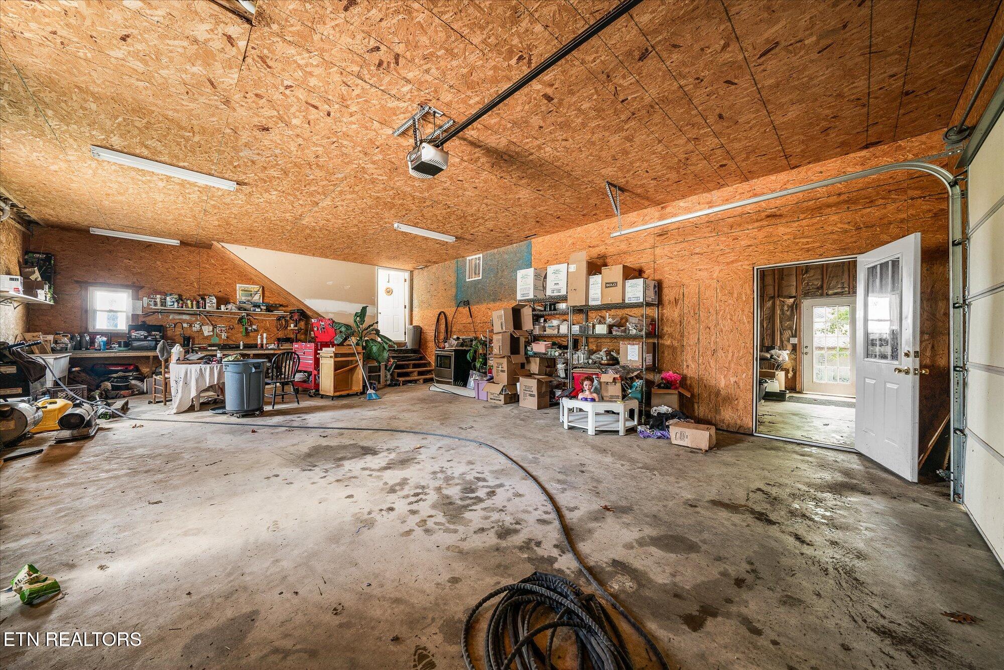 82 Browns Gap Road Crossville TN 38555