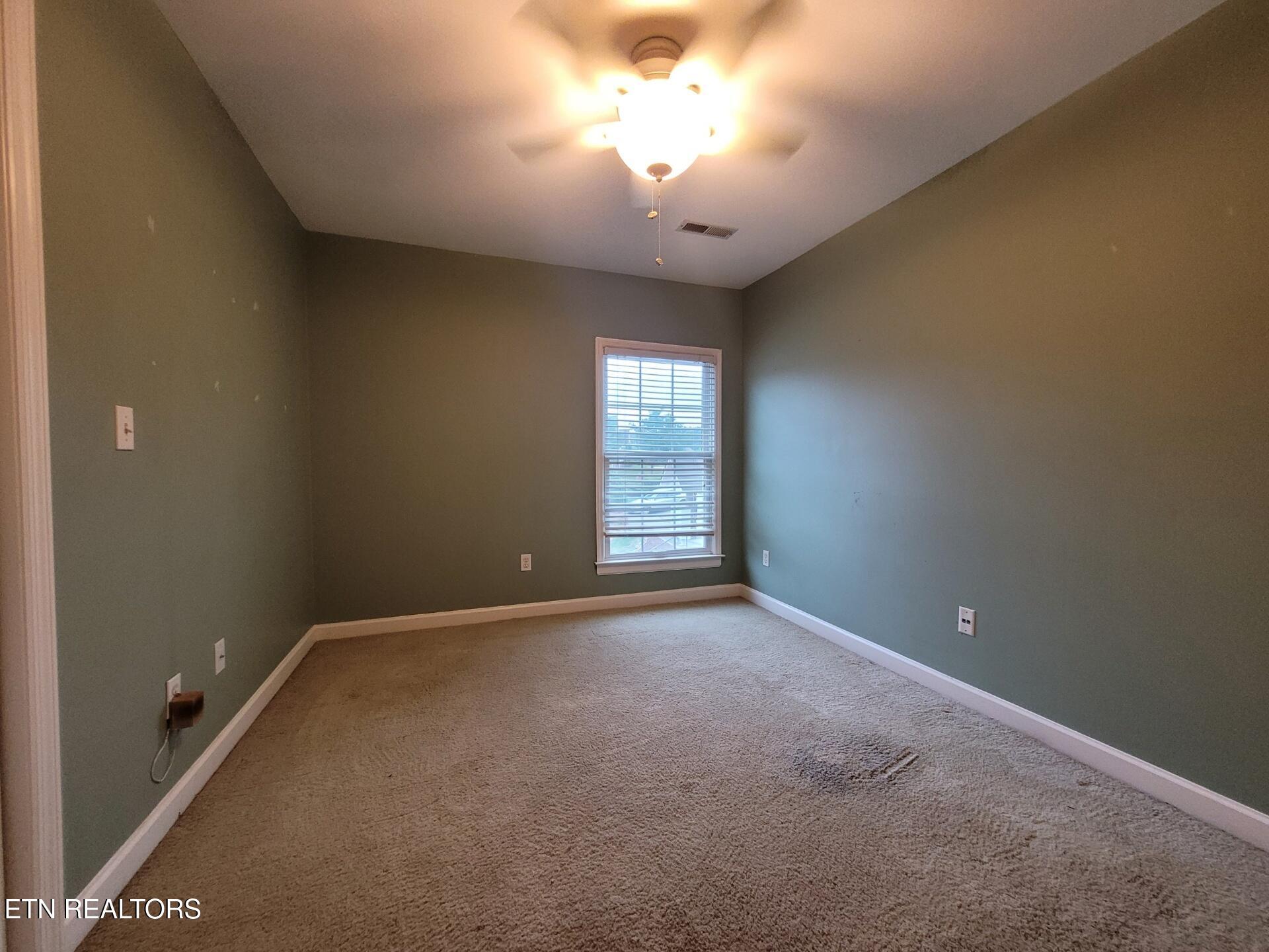 8542 Oxford Drive Knoxville TN 37922