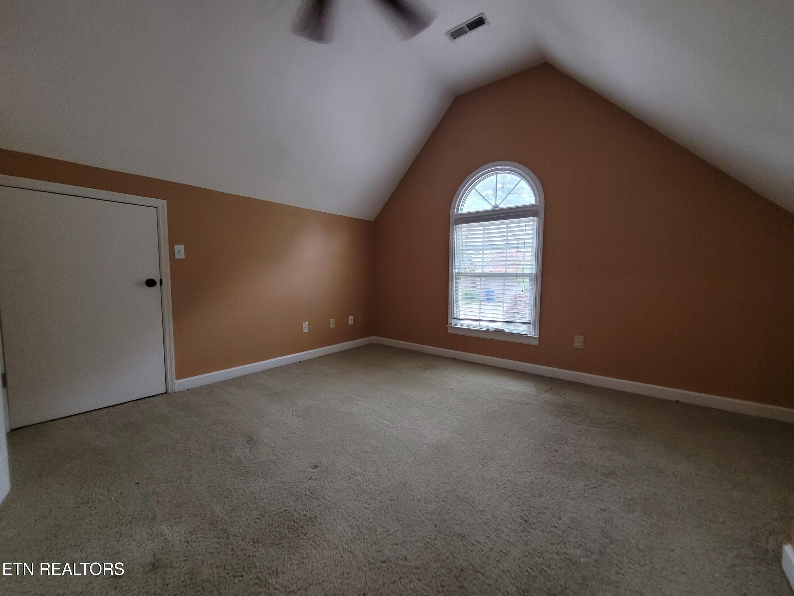 8542 Oxford Drive Knoxville TN 37922