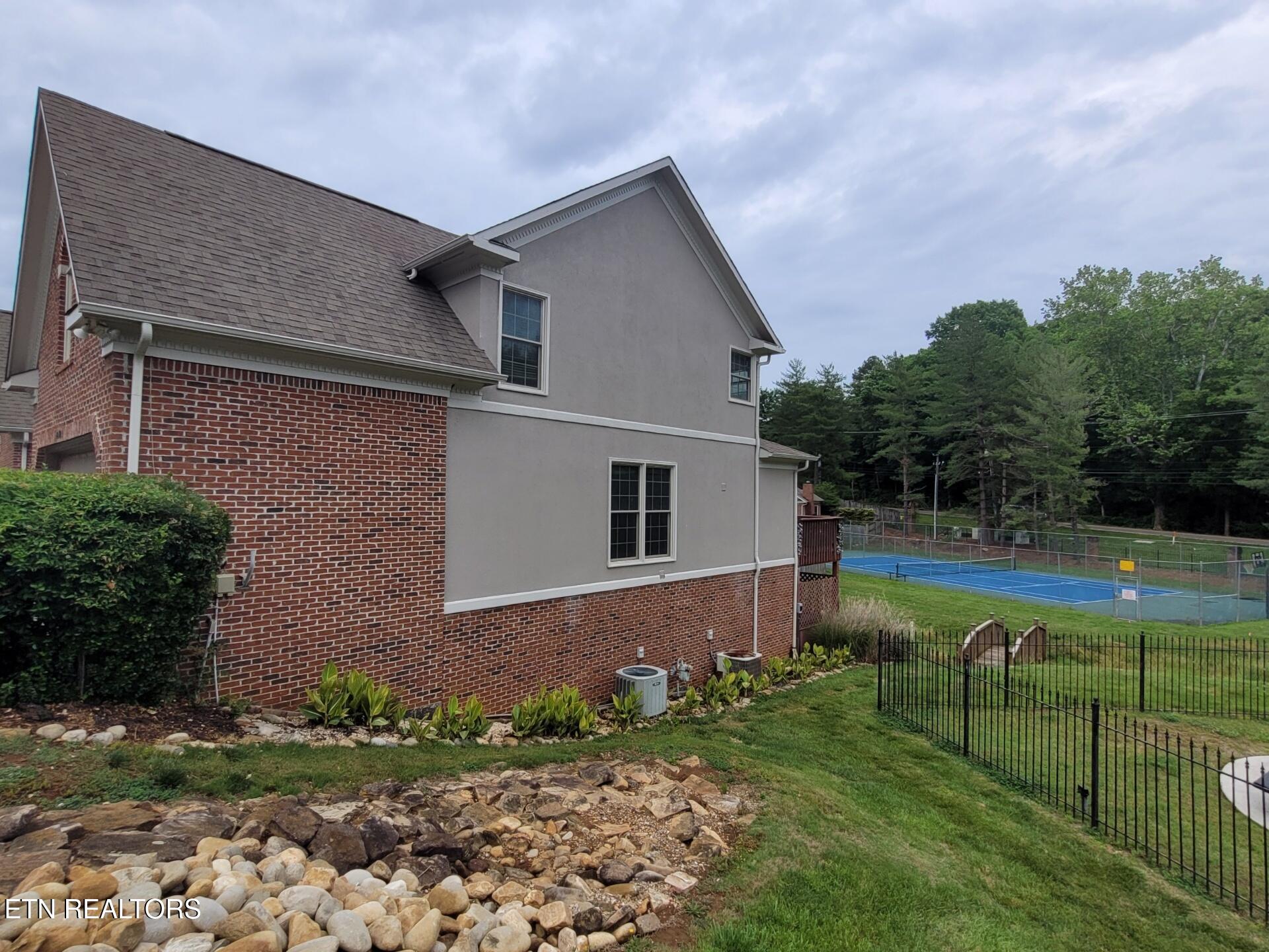 8542 Oxford Drive Knoxville TN 37922