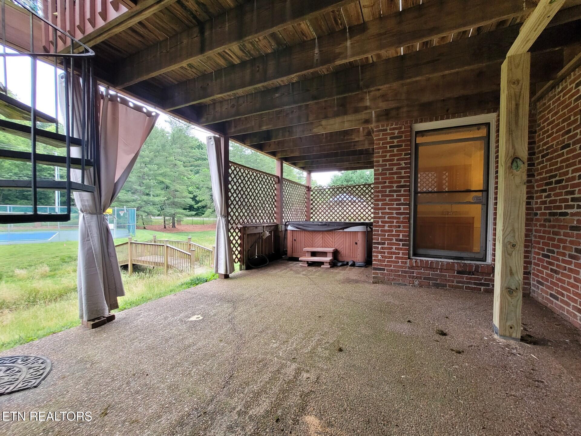 8542 Oxford Drive Knoxville TN 37922