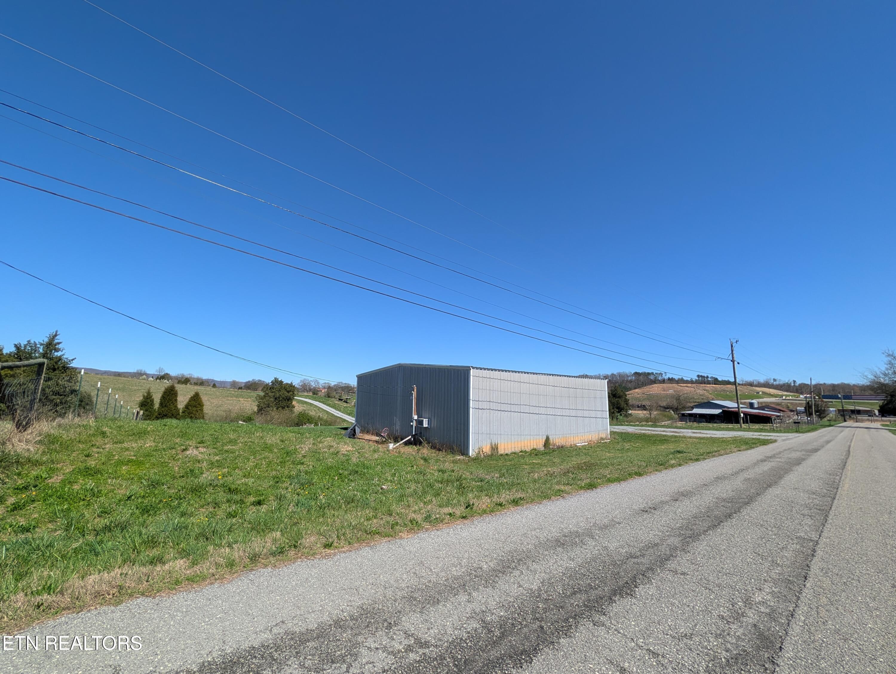 4637 Ideal Valley Road Spring City TN 37381