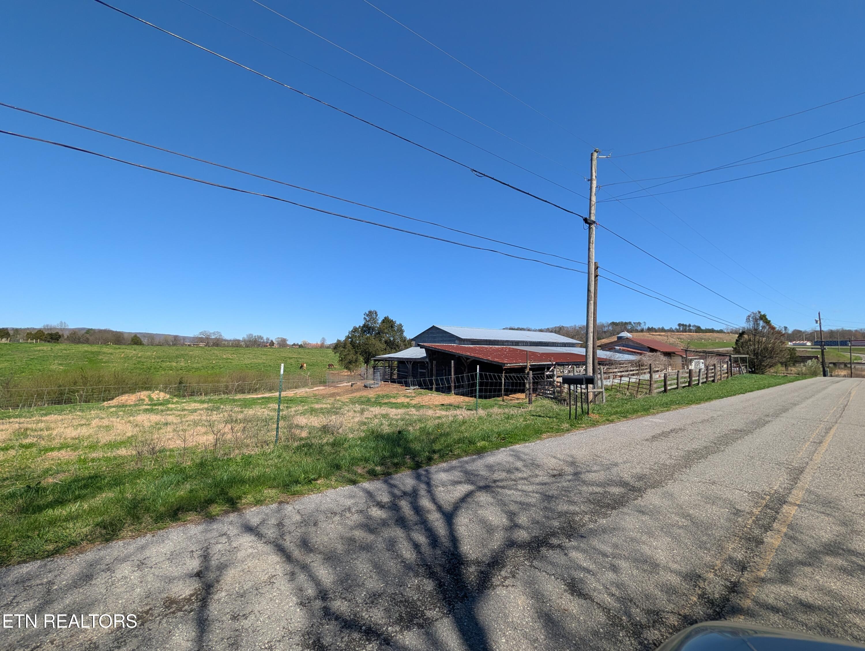 4637 Ideal Valley Road Spring City TN 37381