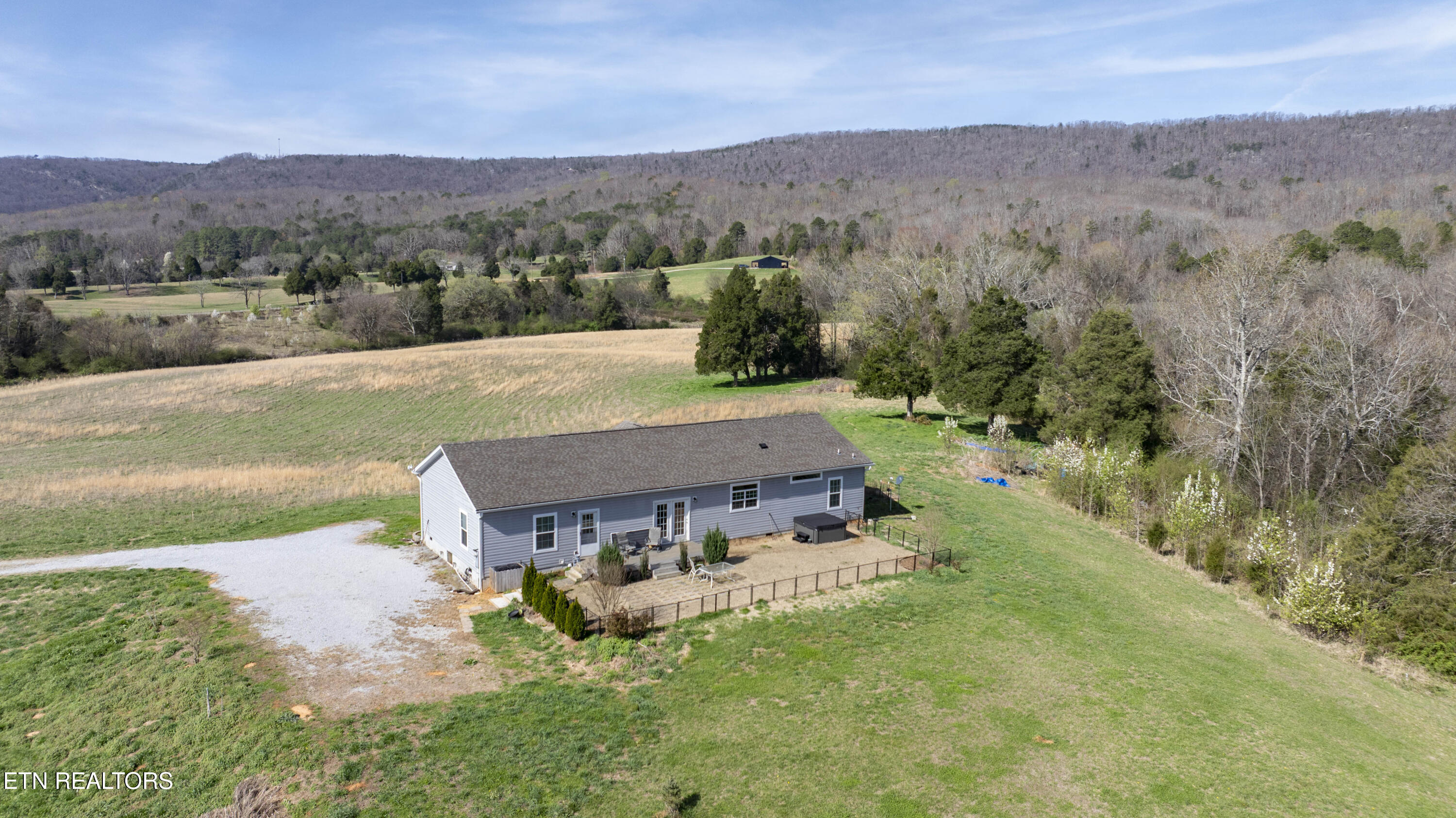 4637 Ideal Valley Road Spring City TN 37381