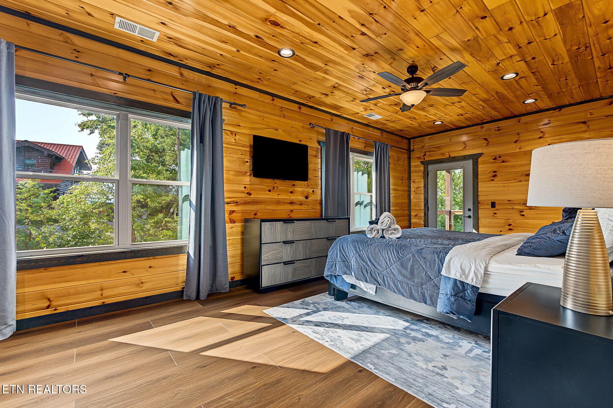 1864 Blue Tick Way Sevierville TN 37876