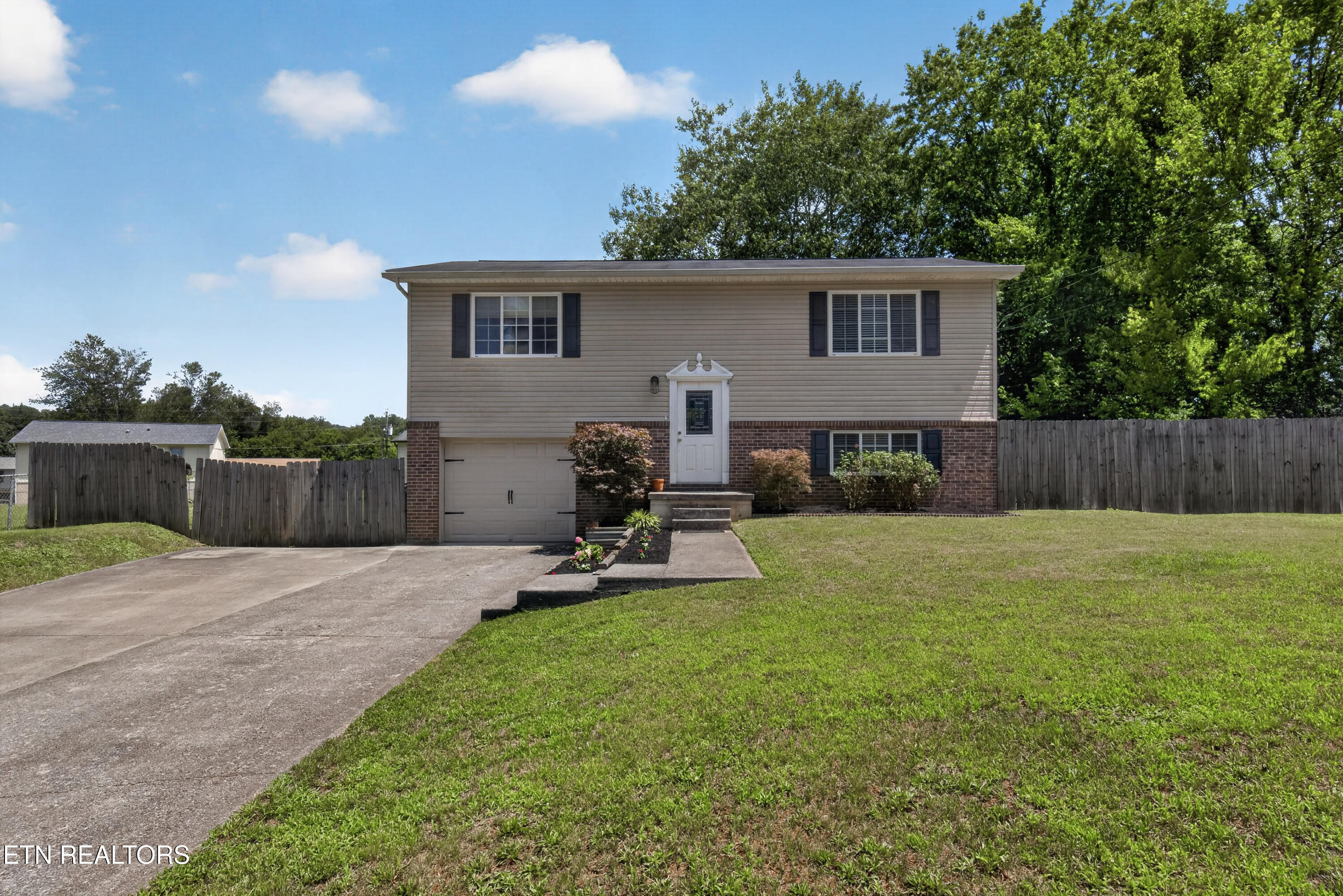 10004 Branchview Drive Knoxville TN 37932