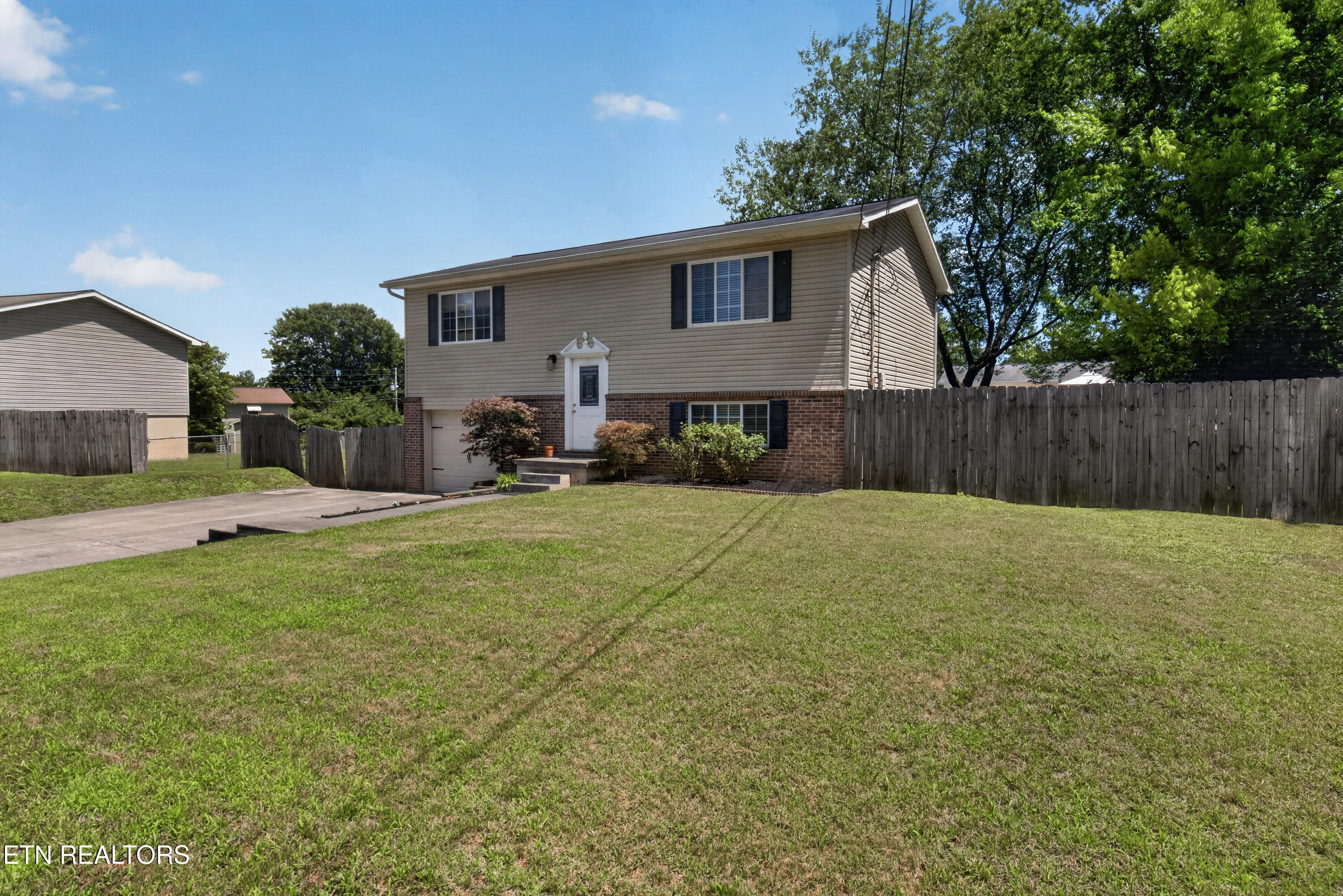 10004 Branchview Drive Knoxville TN 37932