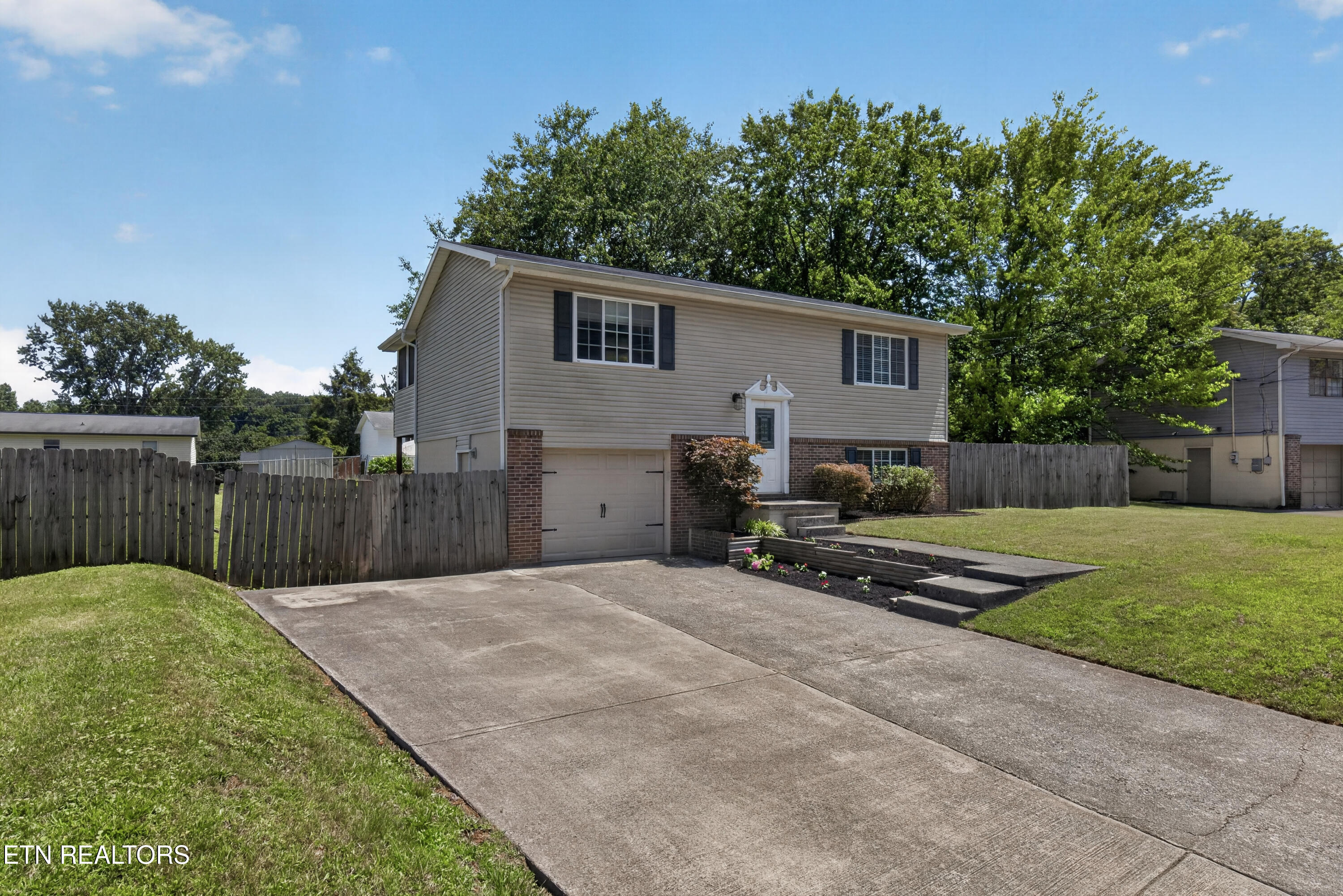 10004 Branchview Drive Knoxville TN 37932