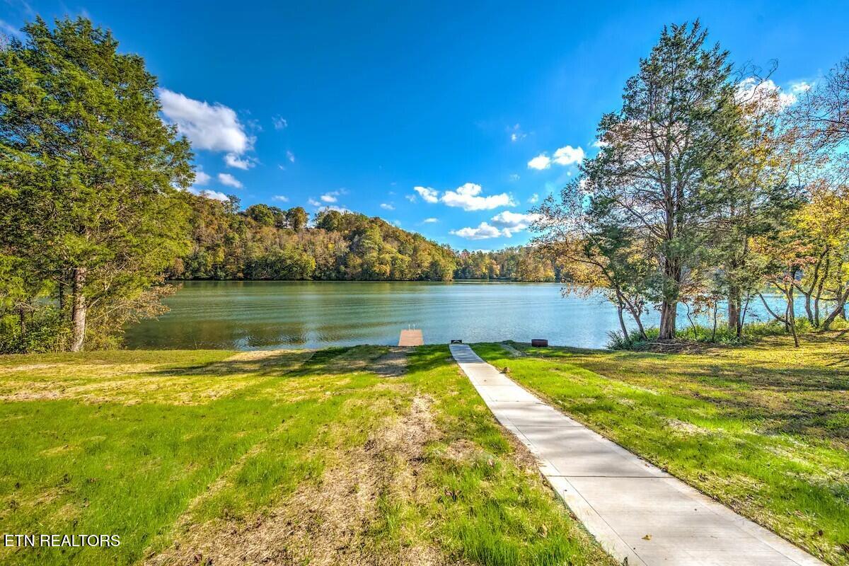 408 Lakecrest Drive Harriman TN 37748