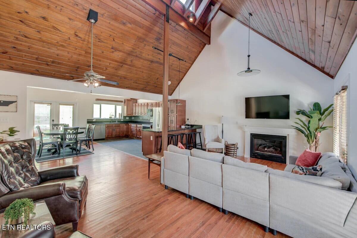 408 Lakecrest Drive Harriman TN 37748
