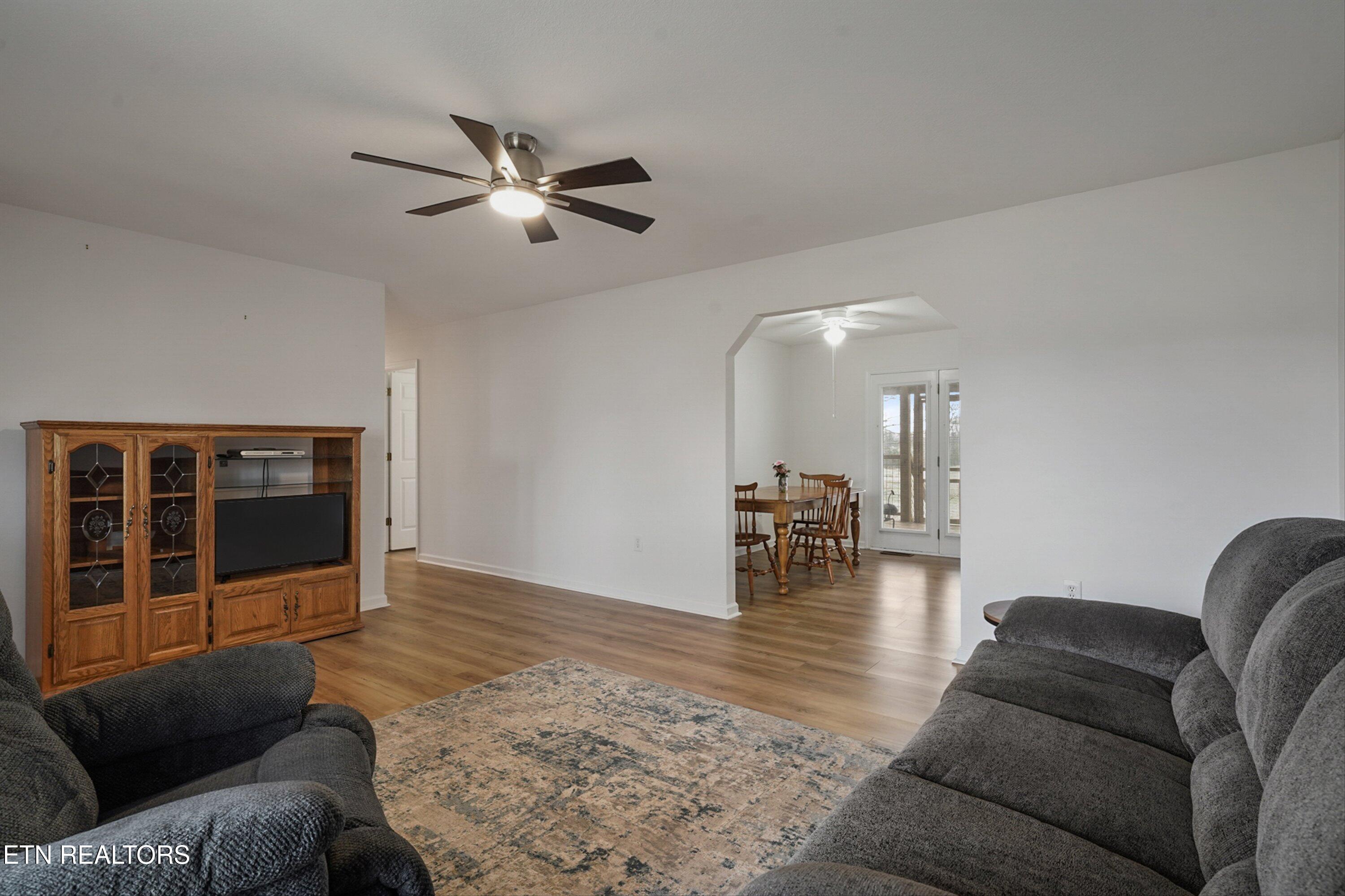 152 Hartland Drive Madisonville TN 37354