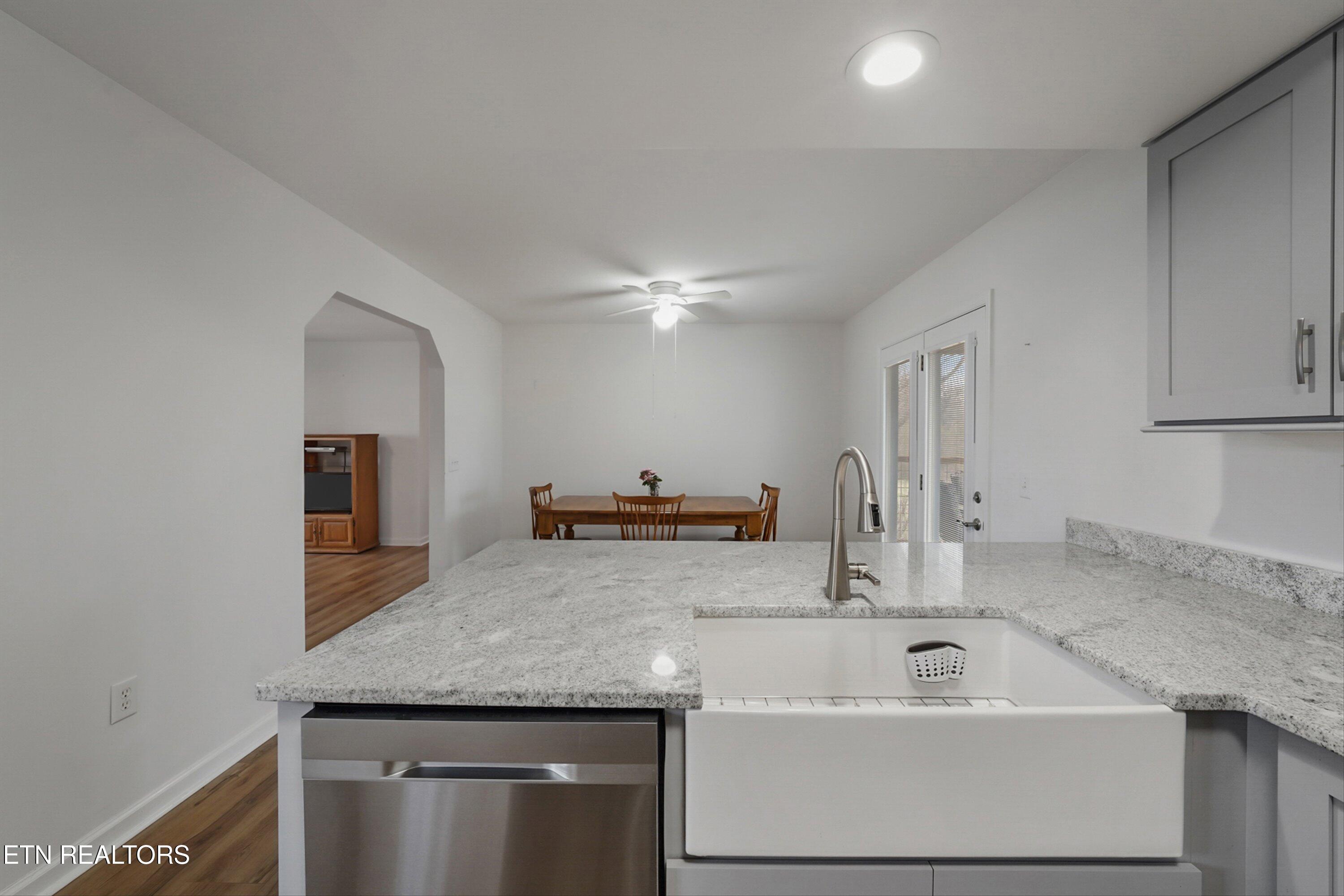 152 Hartland Drive Madisonville TN 37354