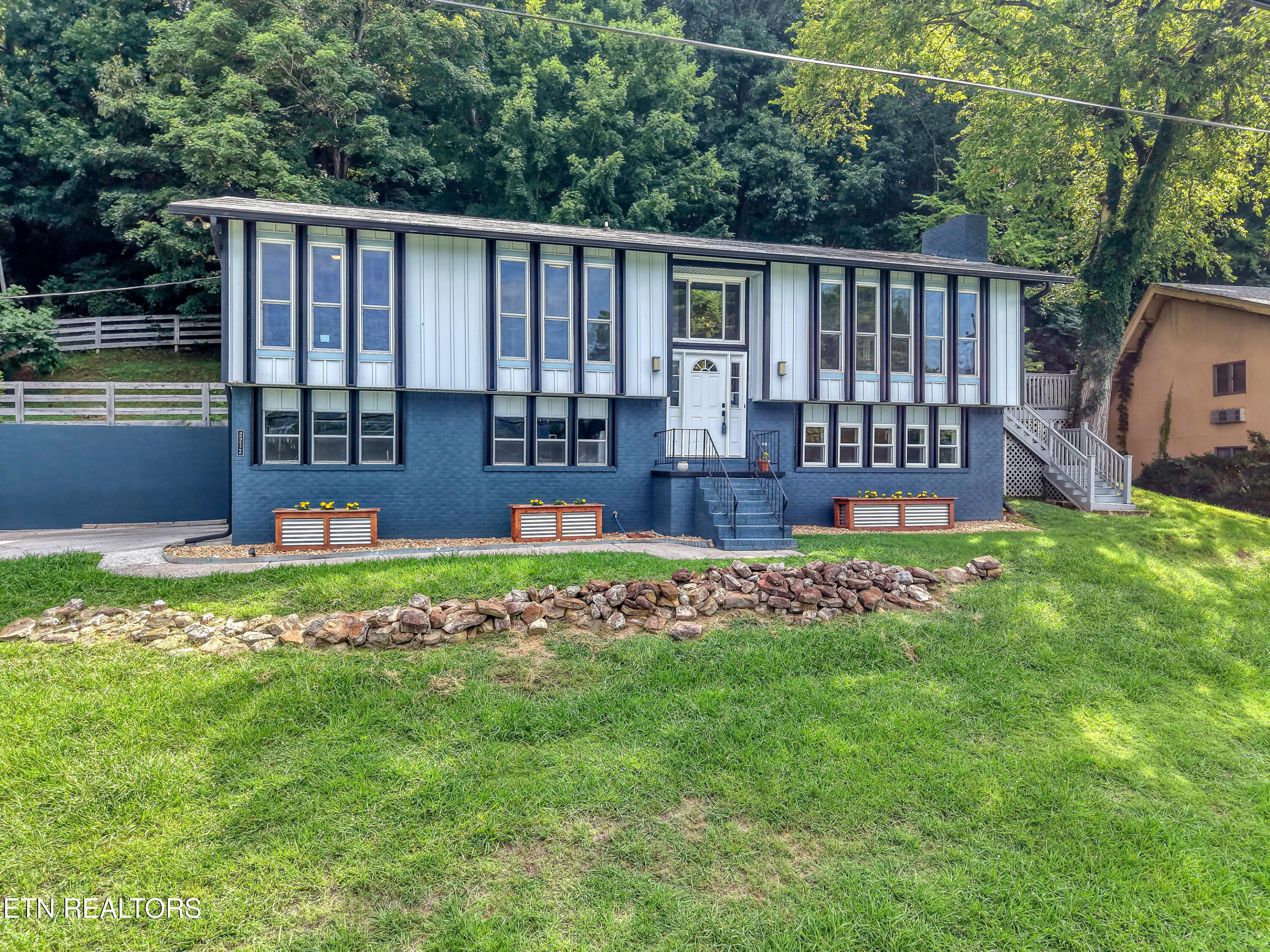 2212 Jones Bend Road Louisville TN 37777