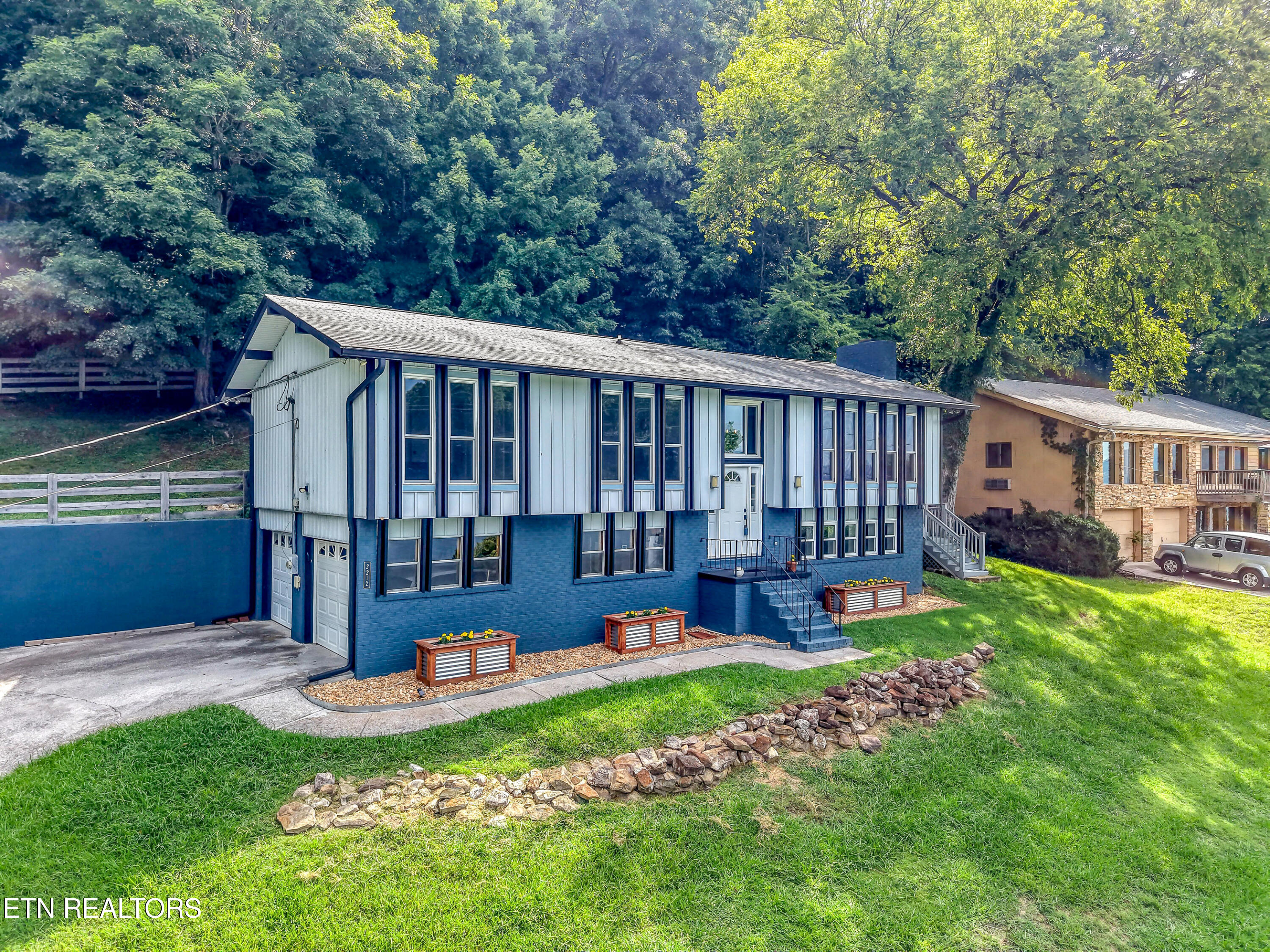 2212 Jones Bend Road Louisville TN 37777