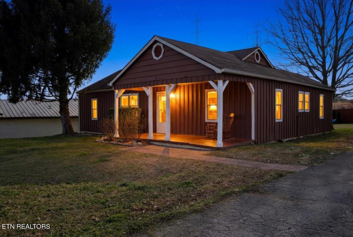 1211 Foch Street Maryville TN 37801