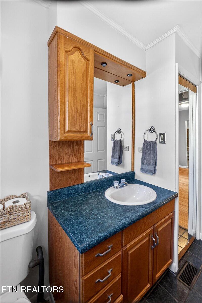 1211 Foch Street Maryville TN 37801