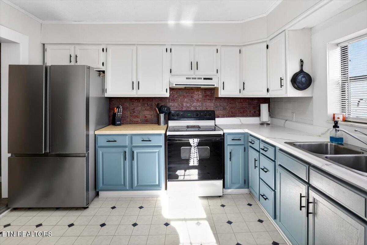 1211 Foch Street Maryville TN 37801