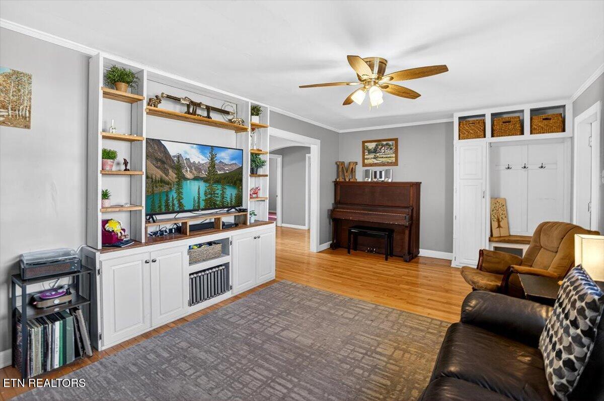 1211 Foch Street Maryville TN 37801