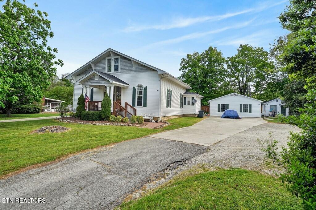 105 Roberts Street Livingston TN 38570