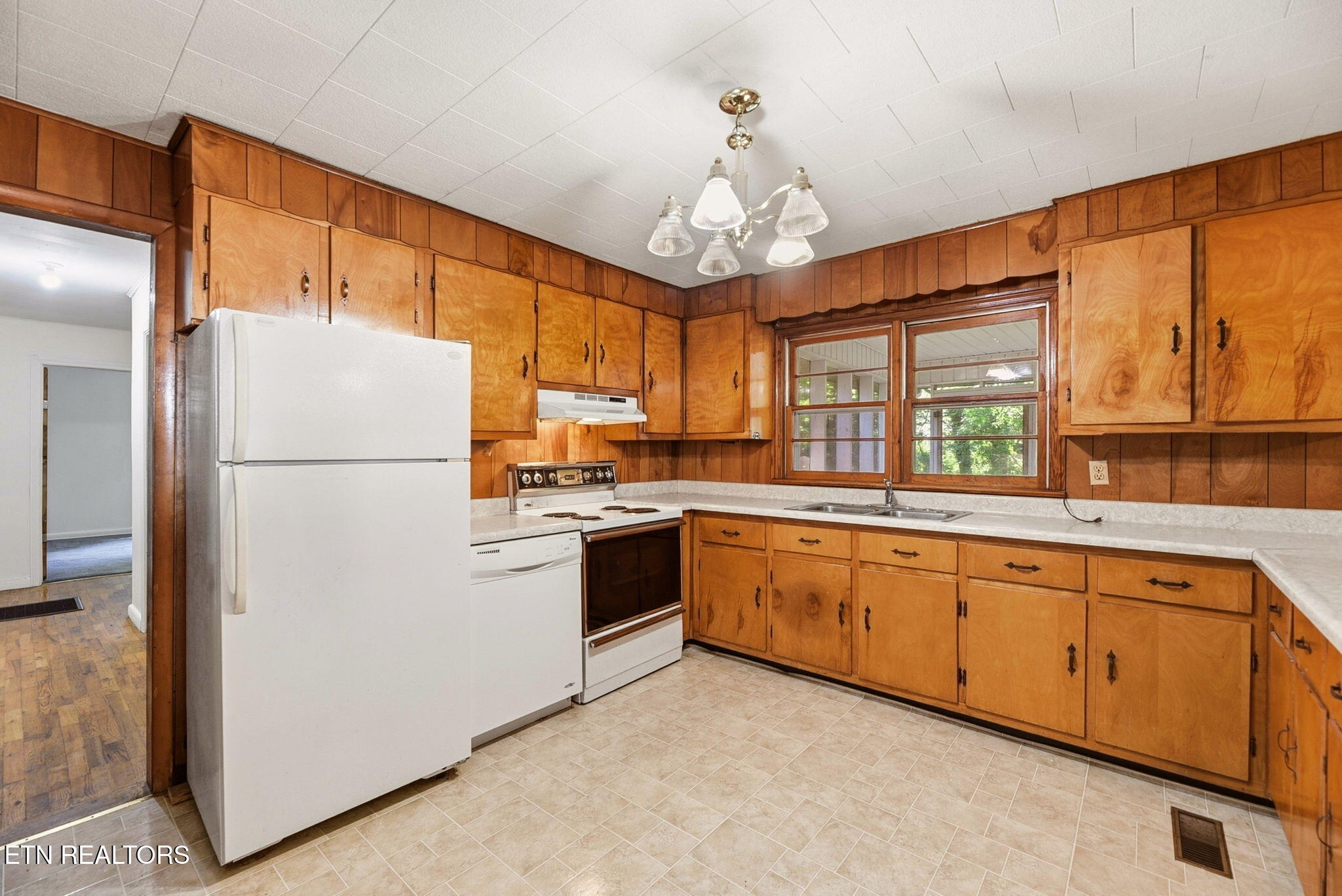 205 W Main Street Niota TN 37826