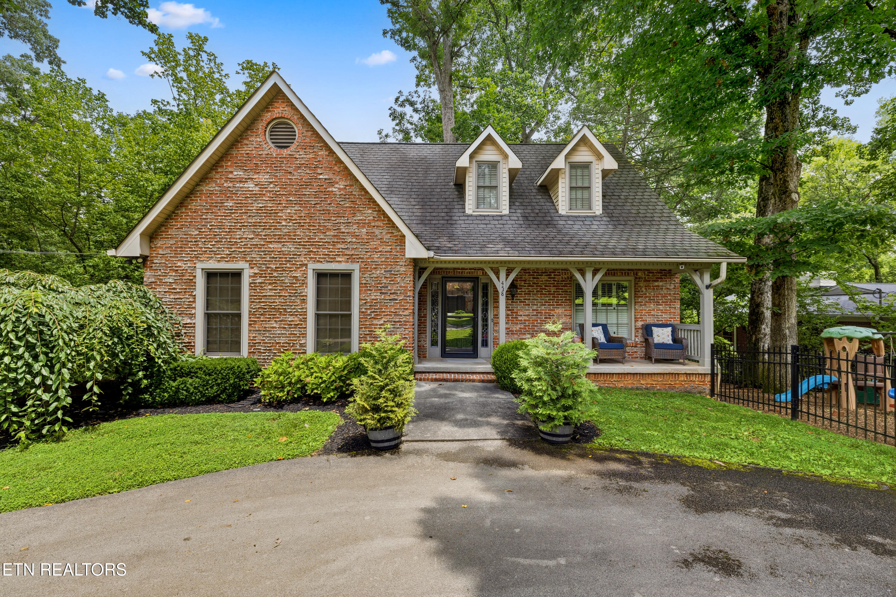 458 Oakhurst Drive Knoxville TN 37919
