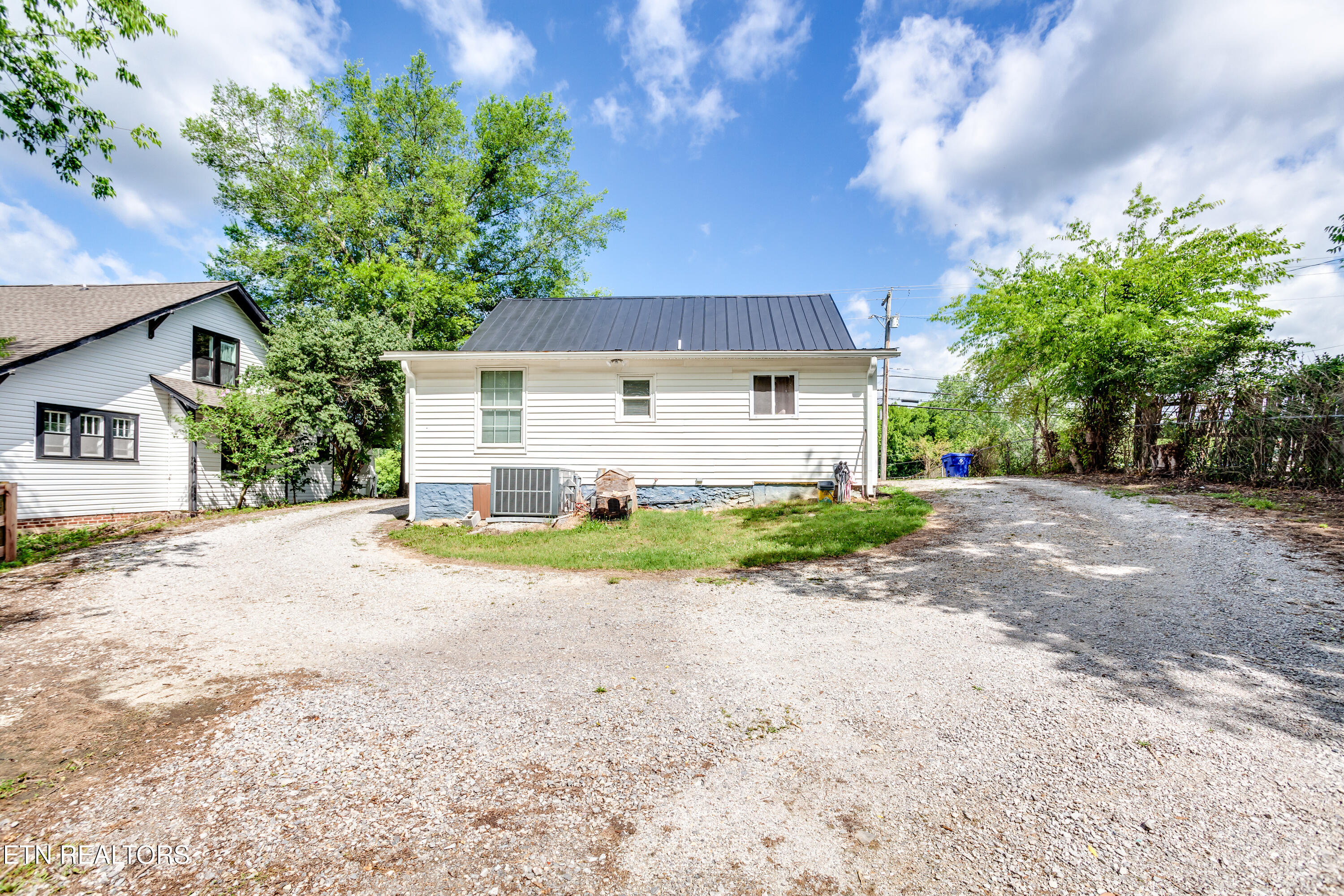 721 N Charles G Seivers Boulevard Clinton TN 37716