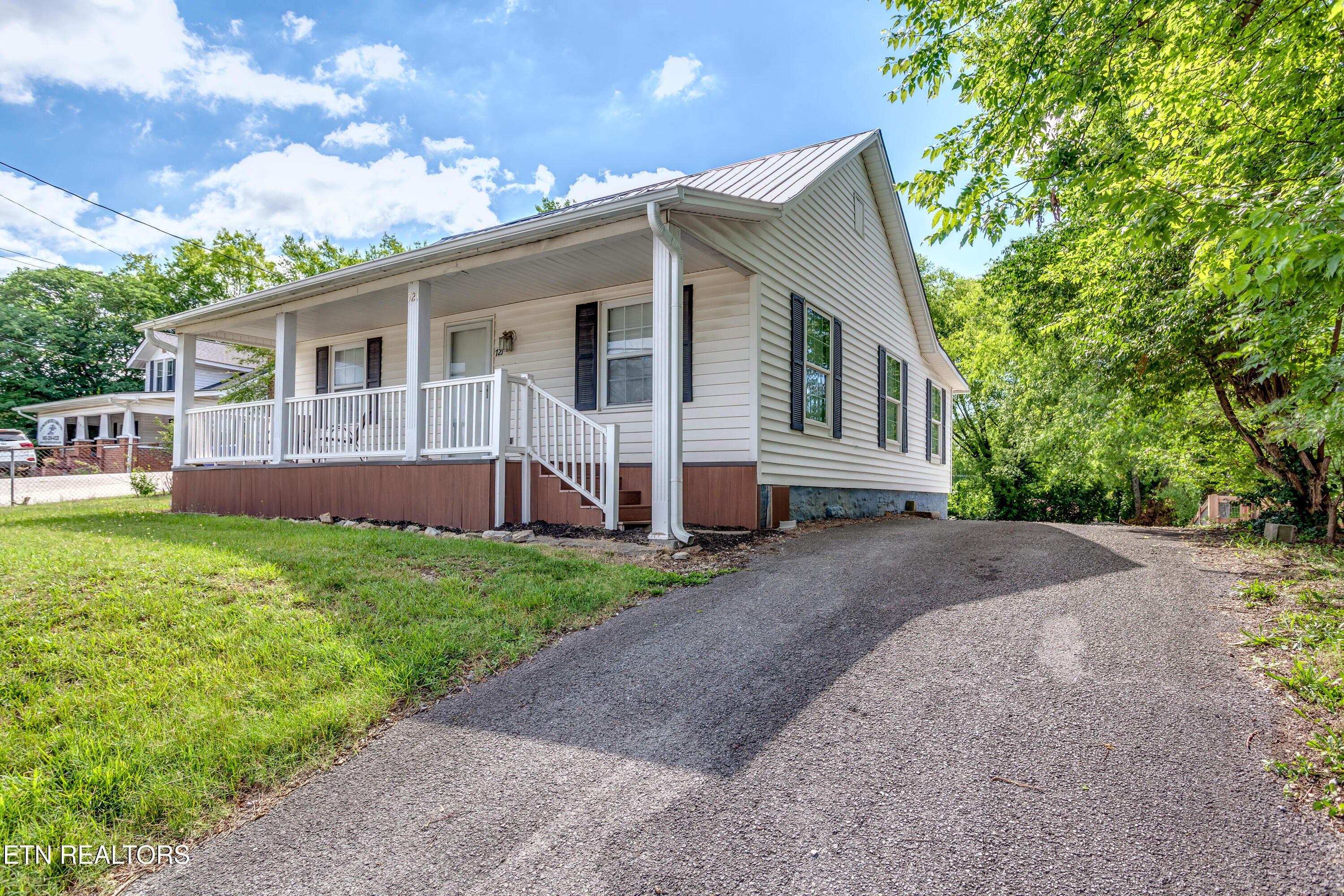 721 N Charles G Seivers Boulevard Clinton TN 37716