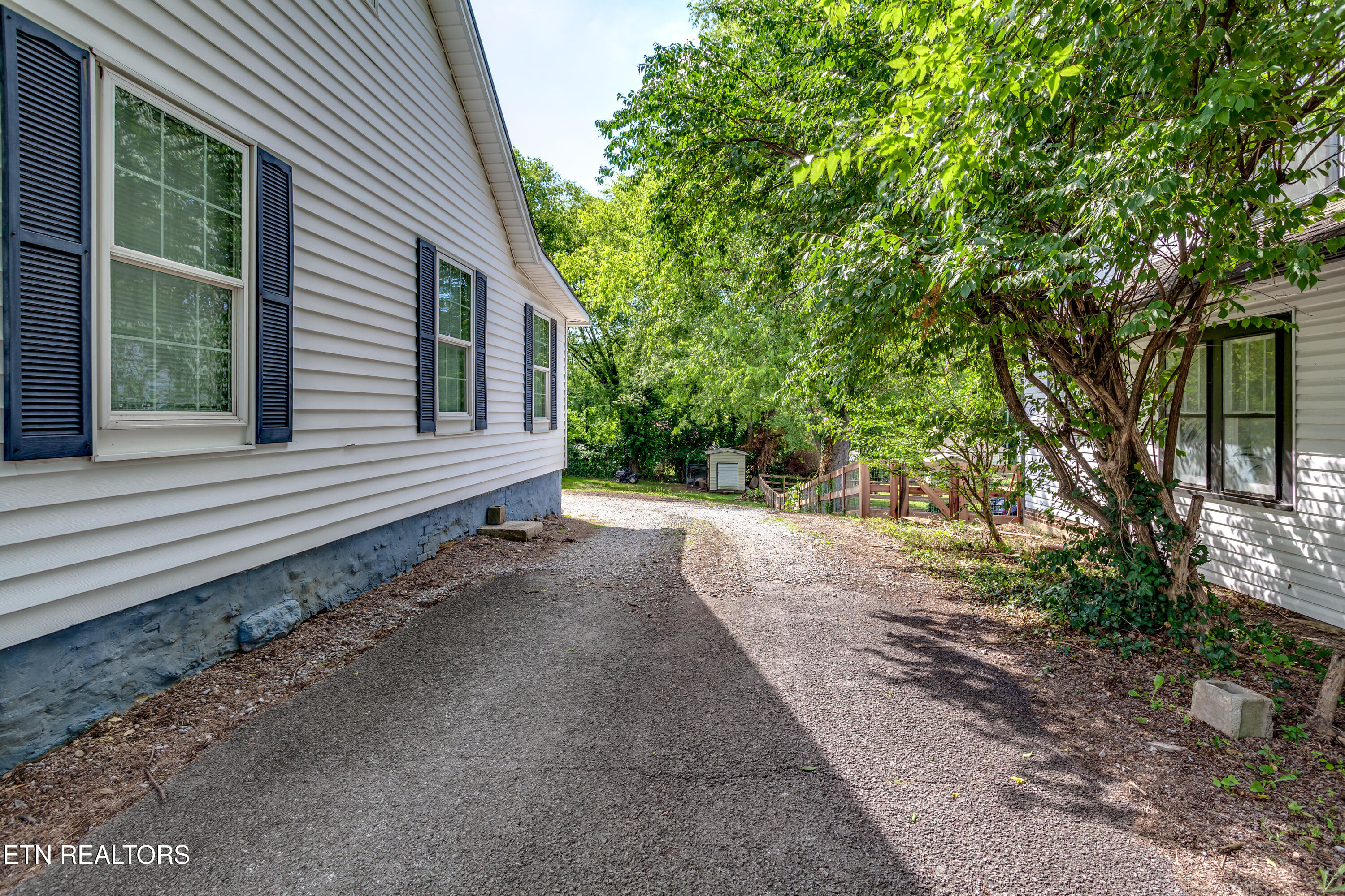 721 N Charles G Seivers Boulevard Clinton TN 37716