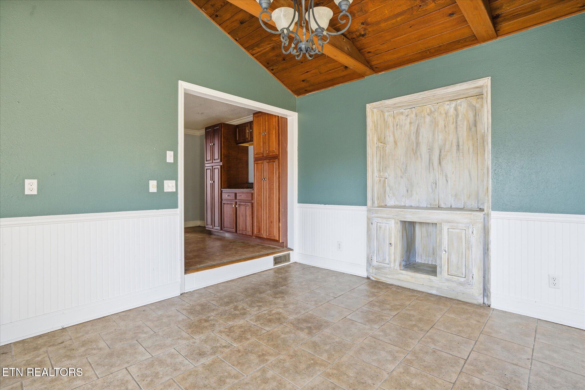 391 County Road 360 Niota TN 37826
