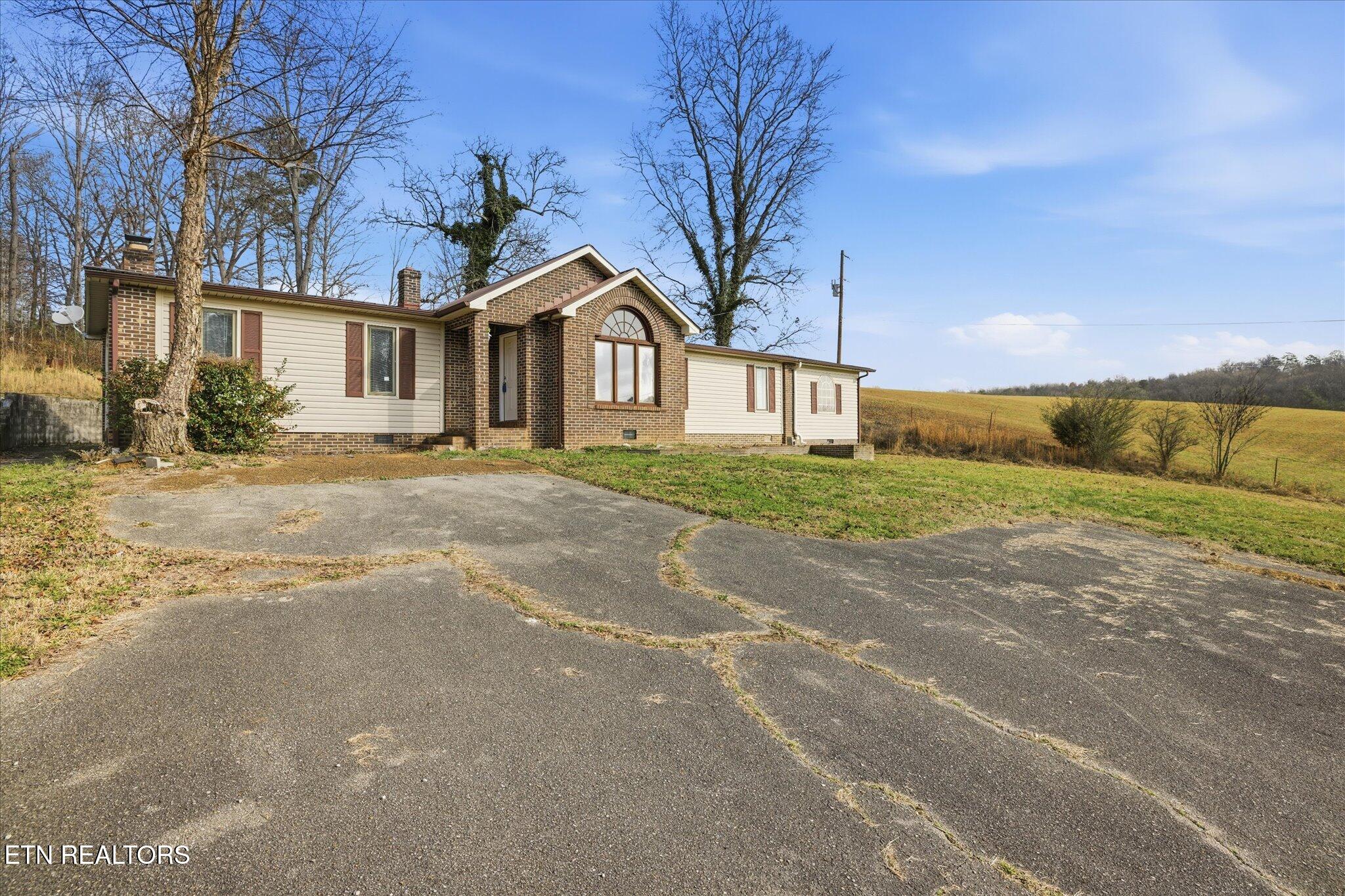 391 County Road 360 Niota TN 37826