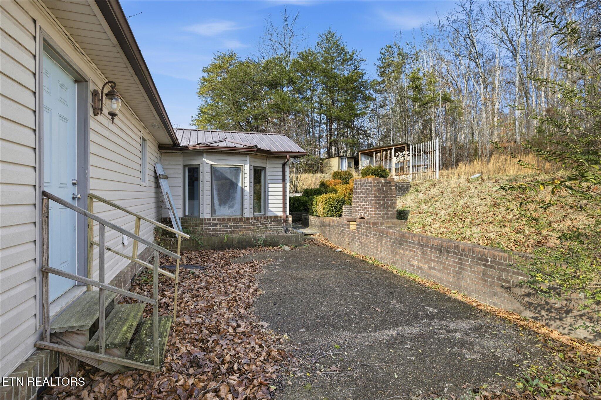 391 County Road 360 Niota TN 37826