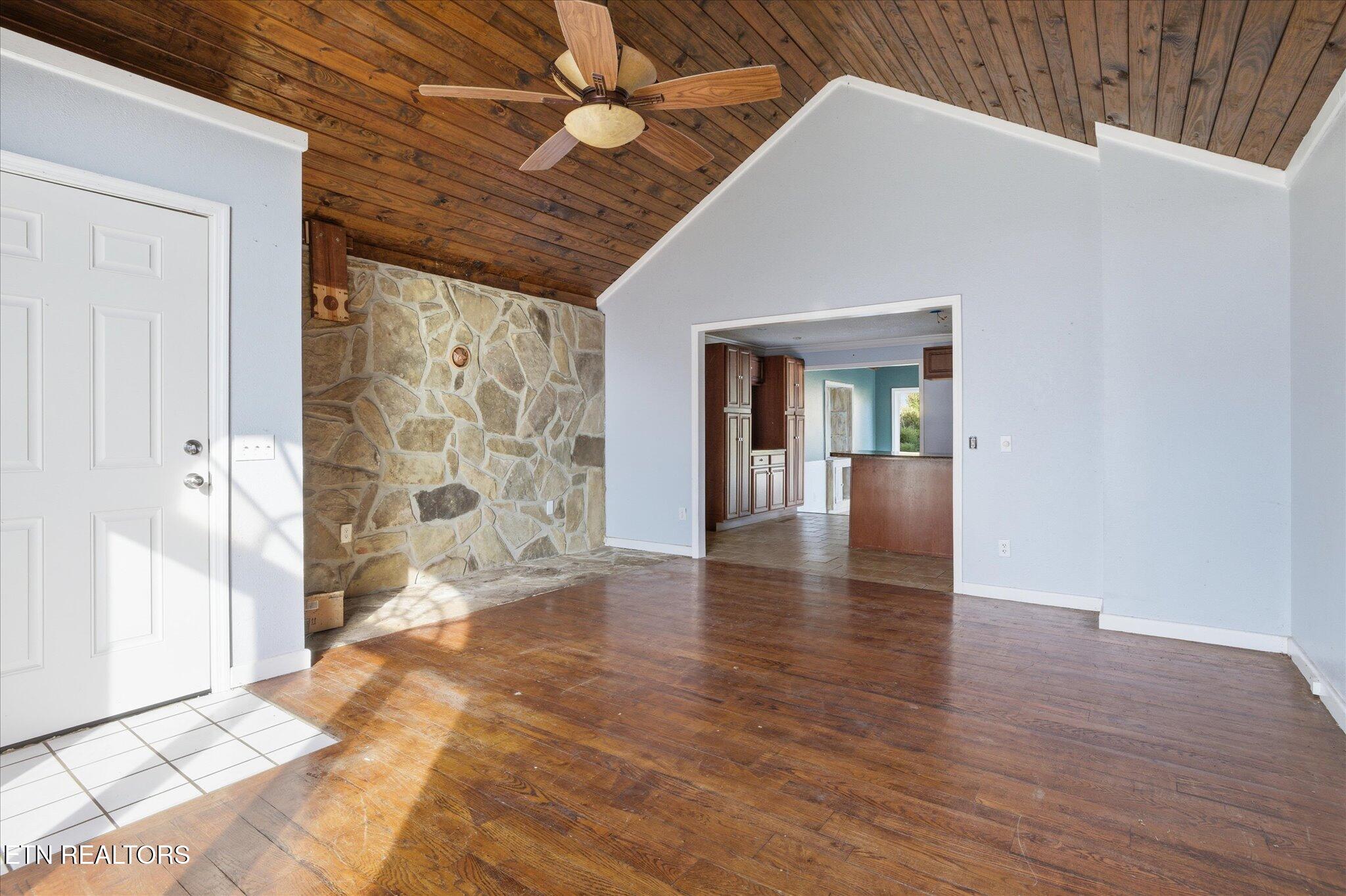 391 County Road 360 Niota TN 37826