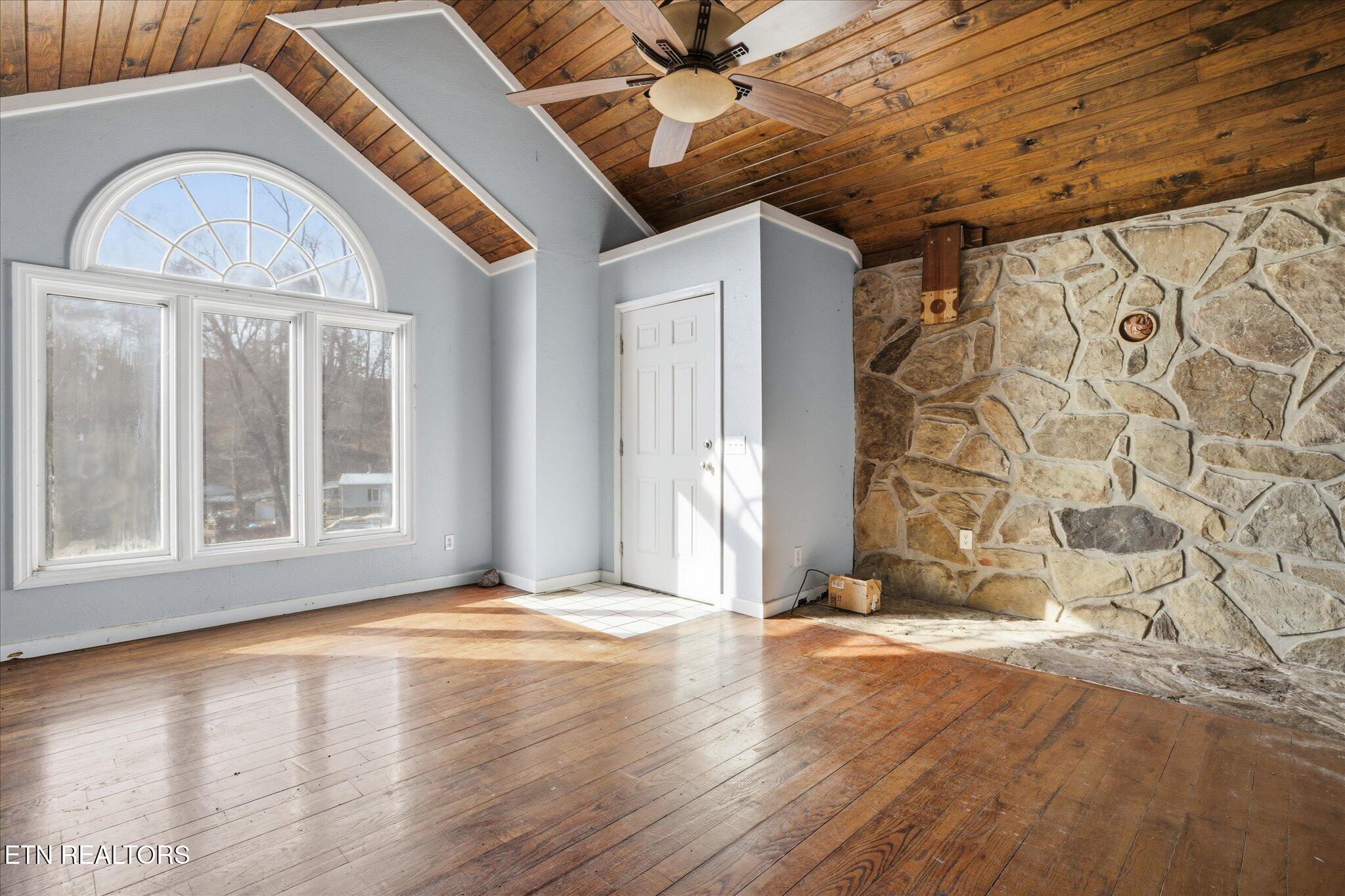 391 County Road 360 Niota TN 37826