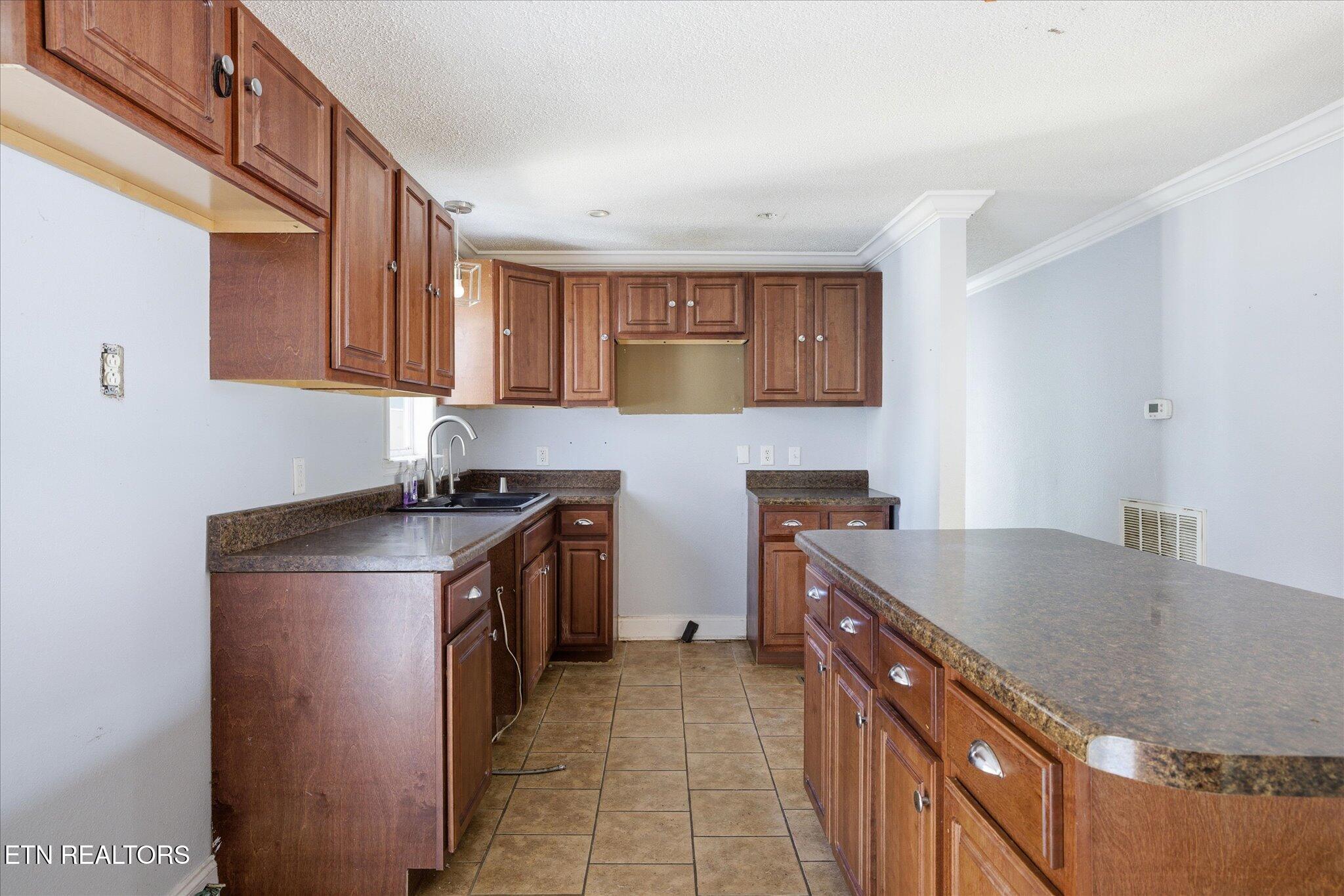 391 County Road 360 Niota TN 37826