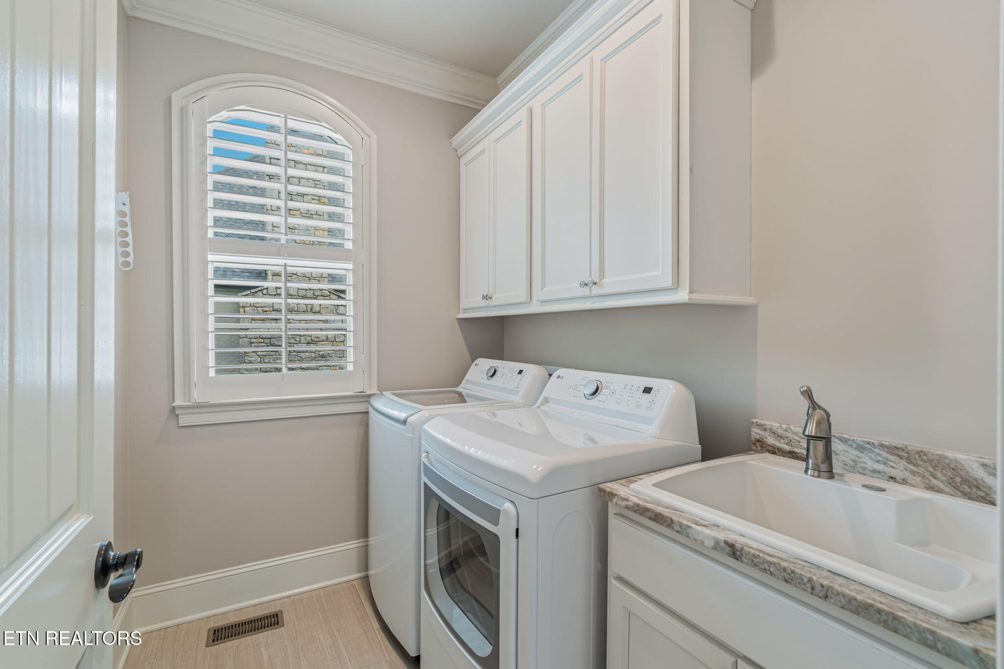 12427 Waterslea Lane Knoxville TN 37934