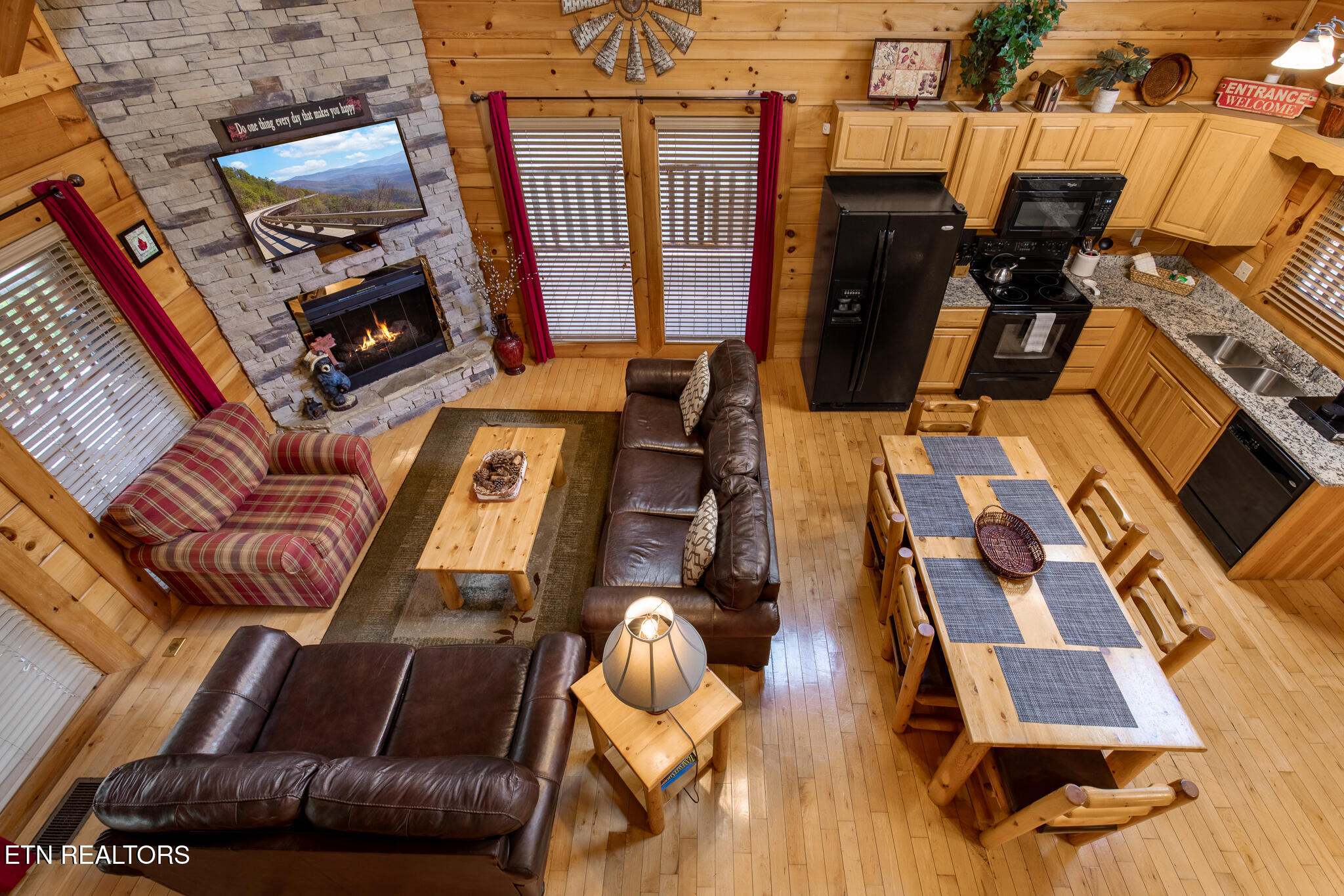 2024 Cougar Crossing Way Sevierville TN 37876