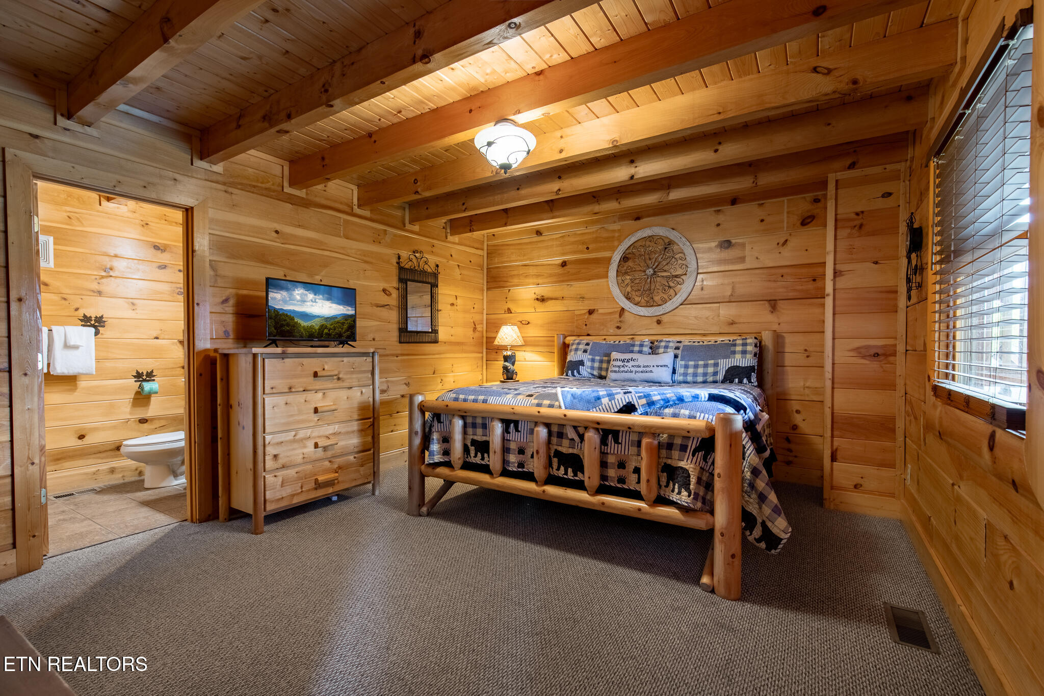 2024 Cougar Crossing Way Sevierville TN 37876