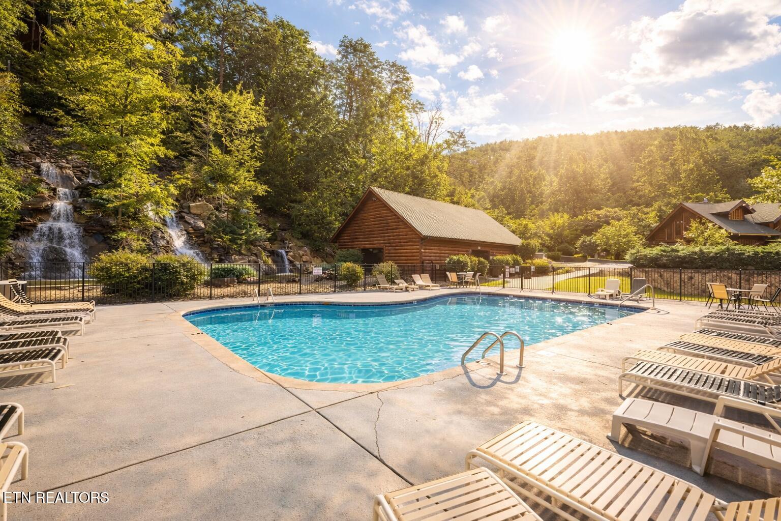 2024 Cougar Crossing Way Sevierville TN 37876