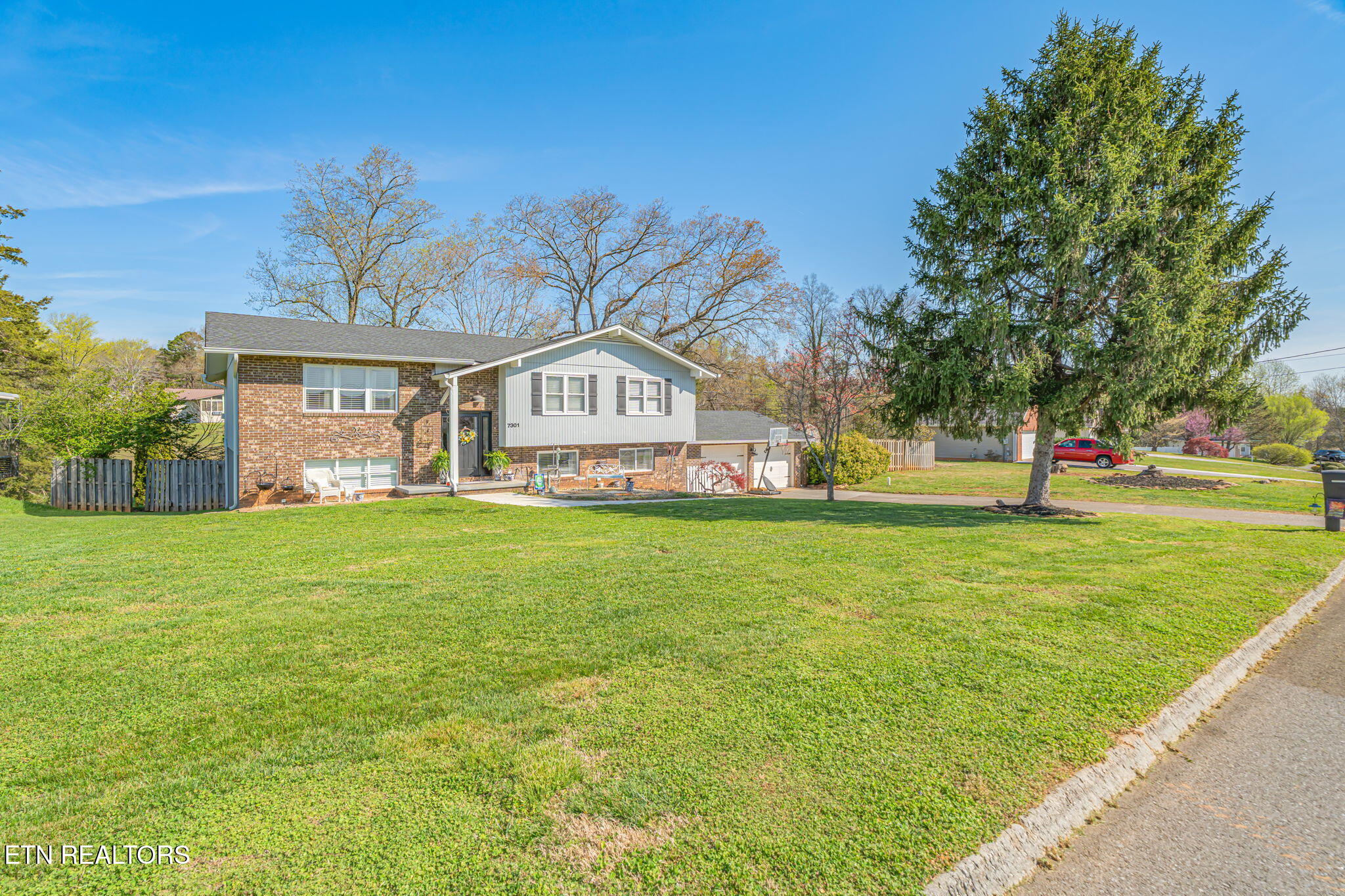 7301 Dunsten Drive Knoxville TN 37931